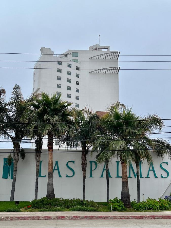 Beachfront 4 Bedroom Penthouse - Pool Steps To & Mins To Downtown *