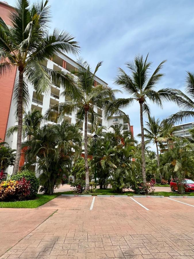 Apartment Beachfront 2 Bedroom In Playa Royale Resort, Nuevo Vallarta