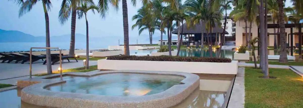 Ponto Horizonte Manzanillo: Luxury Beachfront With Stunning Views Apartment