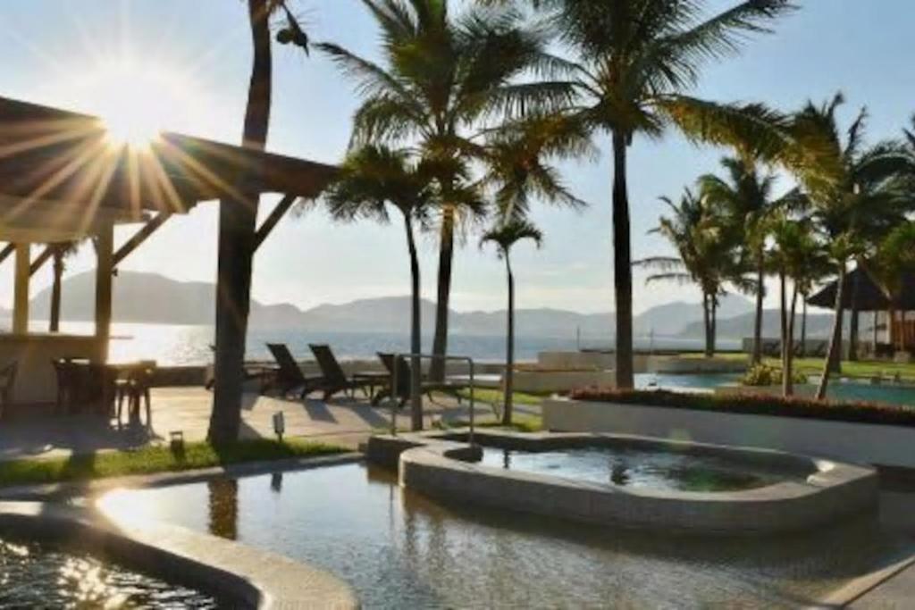 Ponto Horizonte Manzanillo: Luxury Beachfront With Stunning Views *