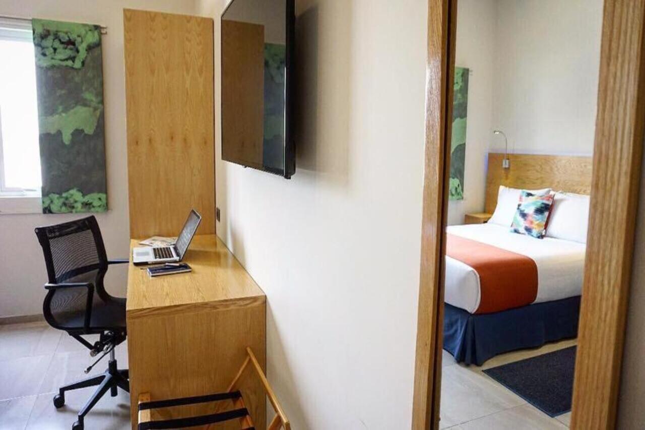 Hotel Hit Hoteles Aeropuerto