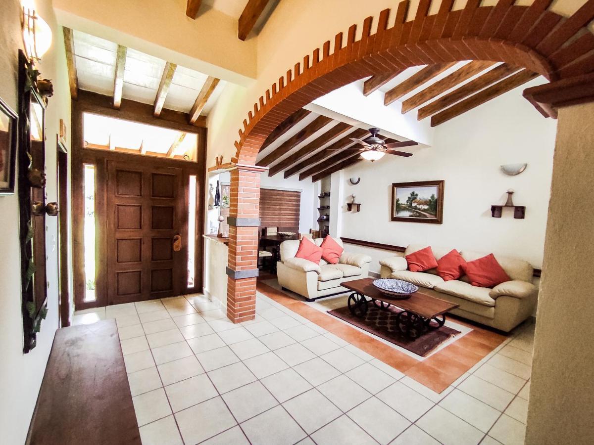 La Buena Vibra Retreat And Spa Hotel (Adults Only) Hotel