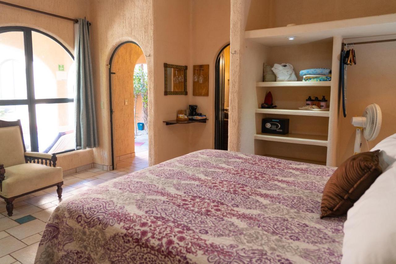 Casa Kootenay Waterfront Bnb Bed & Breakfast
