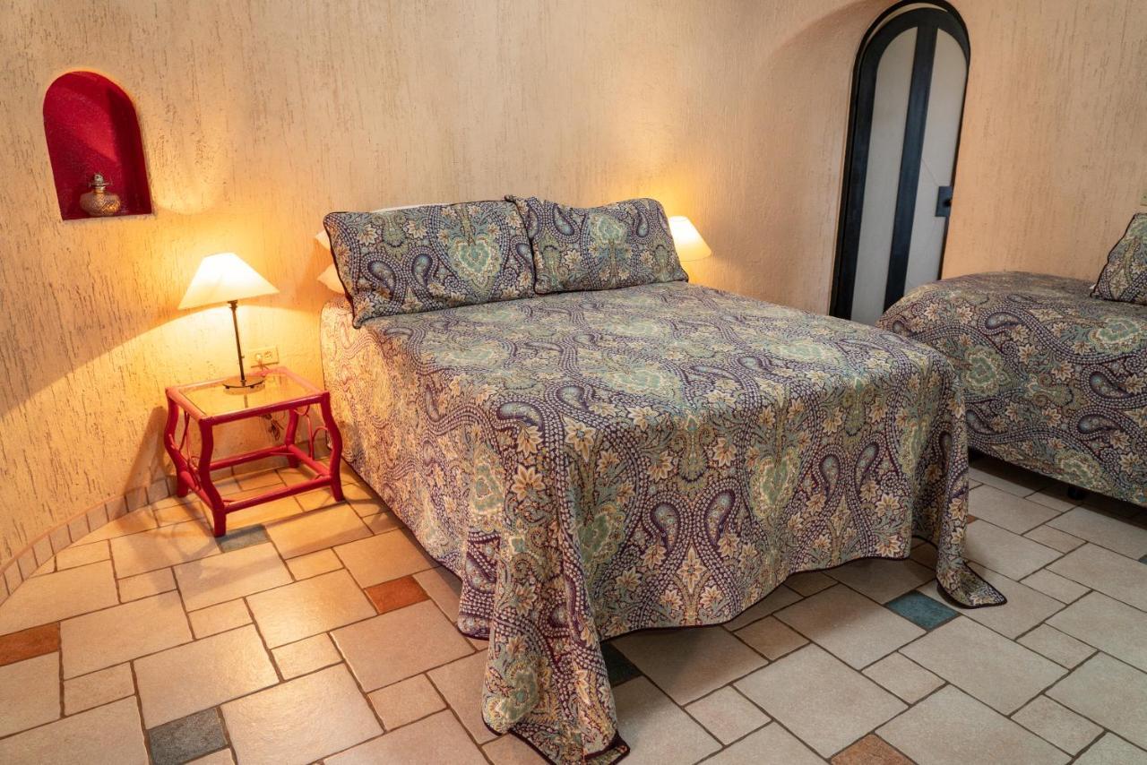 Casa Kootenay Waterfront Bnb Bed & Breakfast