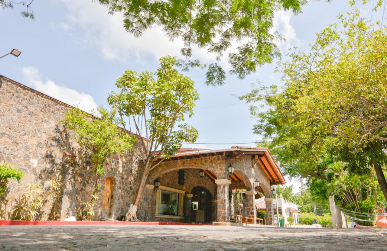 Coral Cuernavaca & Hotel Temixco