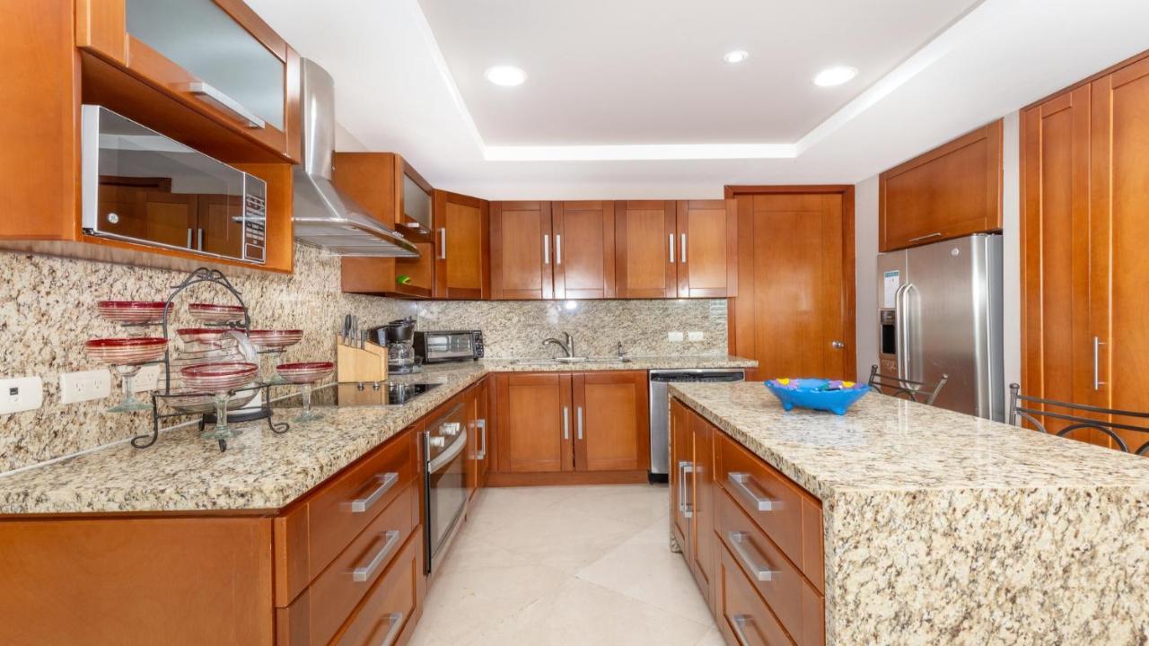 Apartment Luna Blanca Two Bedroom Unit By Kivoya