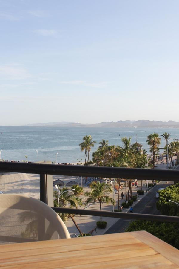 Seven Crown Malecon Hotel 4*