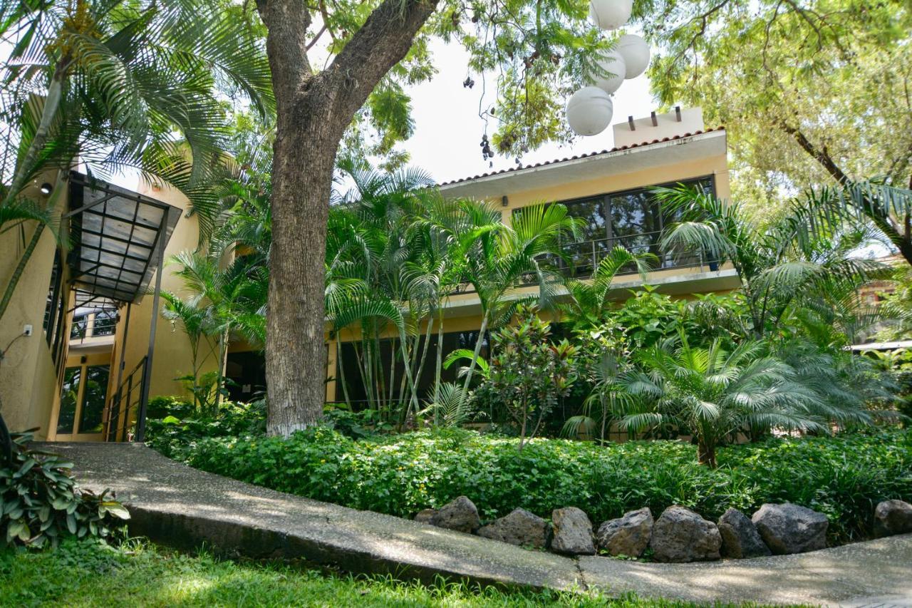 Coral Cuernavaca & 4* Temixco