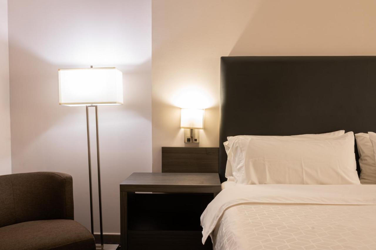 Express & By Ihg Hotel Hermosillo