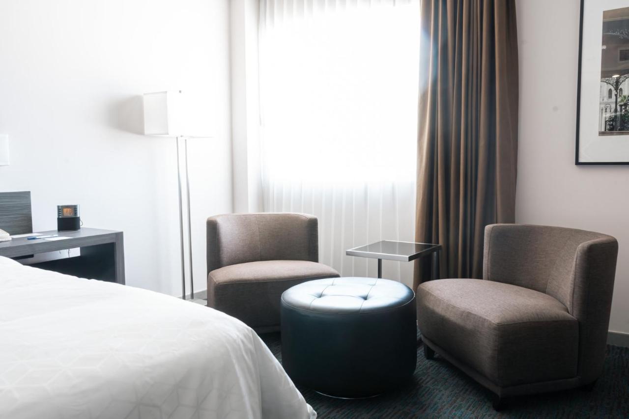 Express & By Ihg Hermosillo