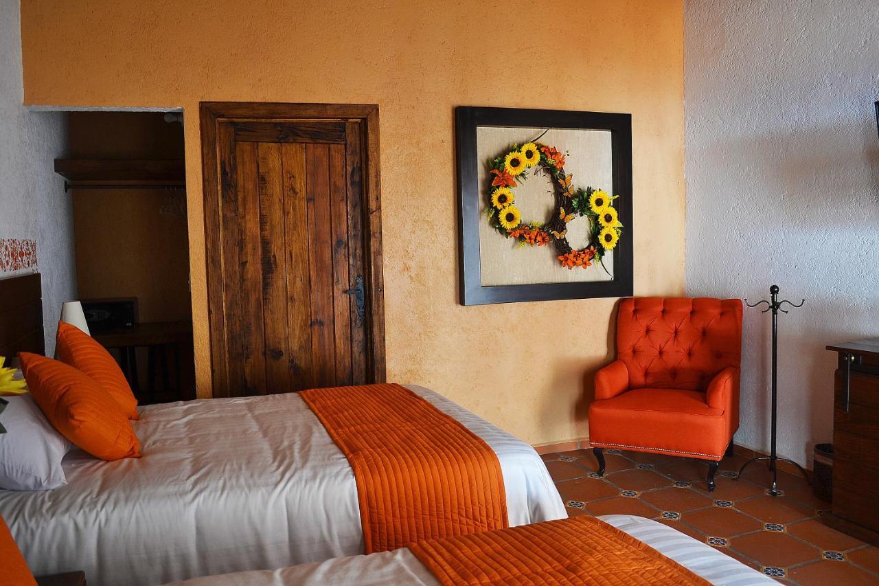 La Casona Piramides Hotel