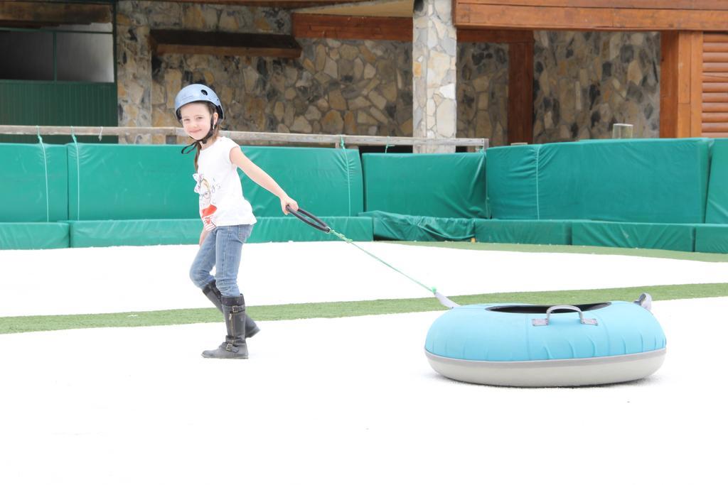 Bosques De Monterreal 5*