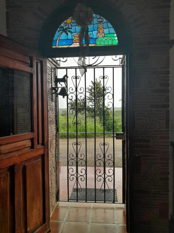 Bed & Breakfast Chula House- *