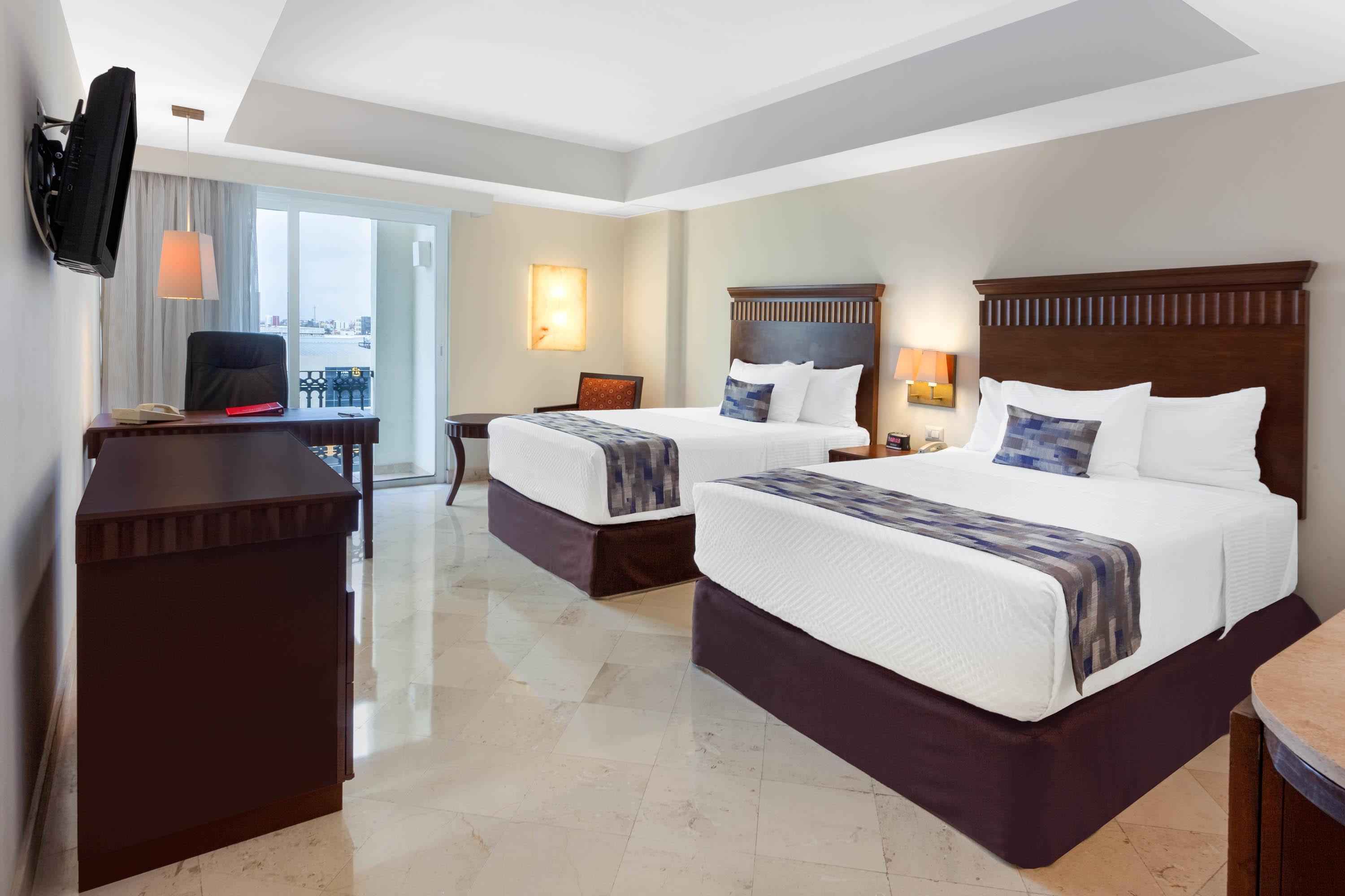 Ramada Plaza By Wyndham Veracruz Hotel 4*