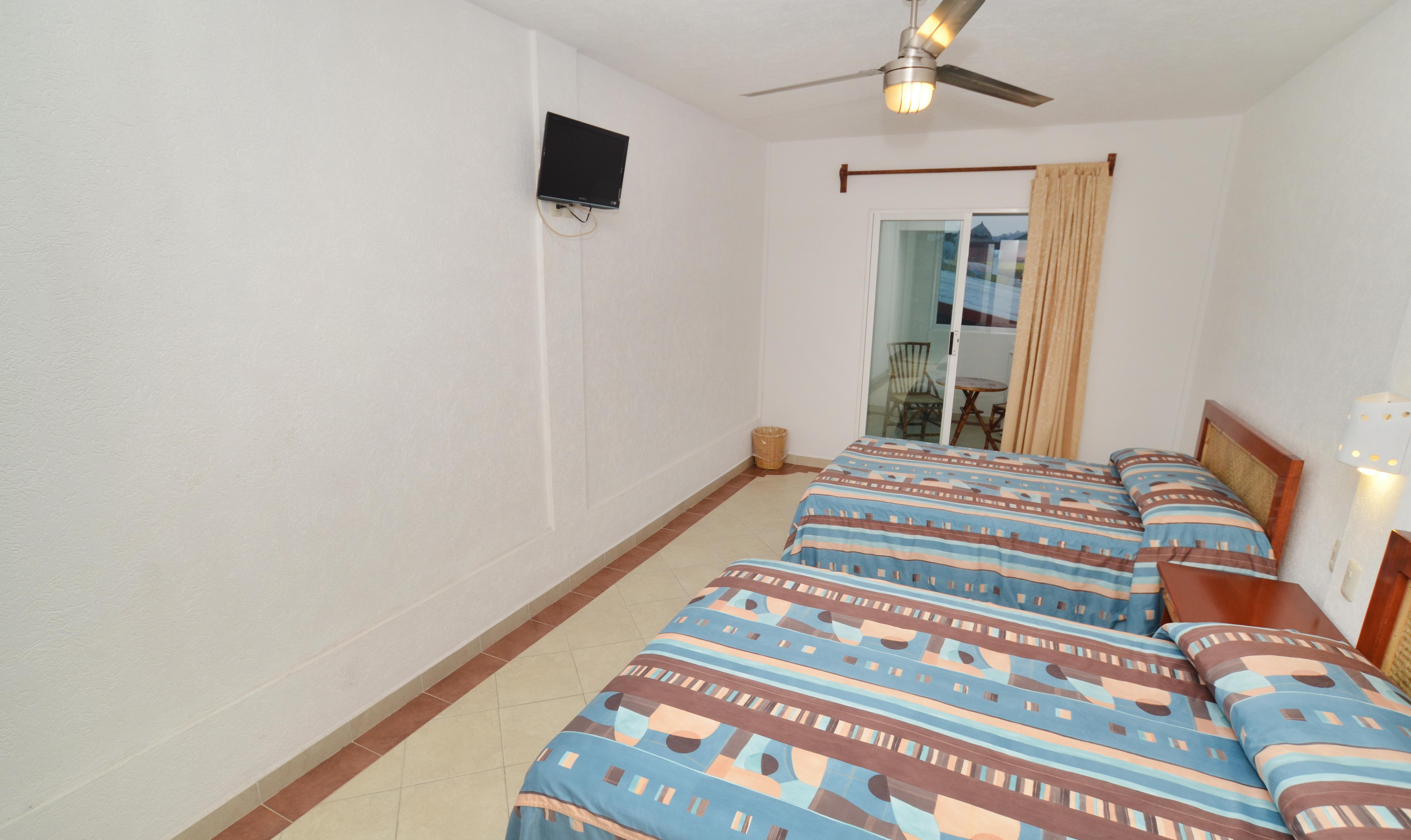 Ixtapa Plaza Hotel 3*