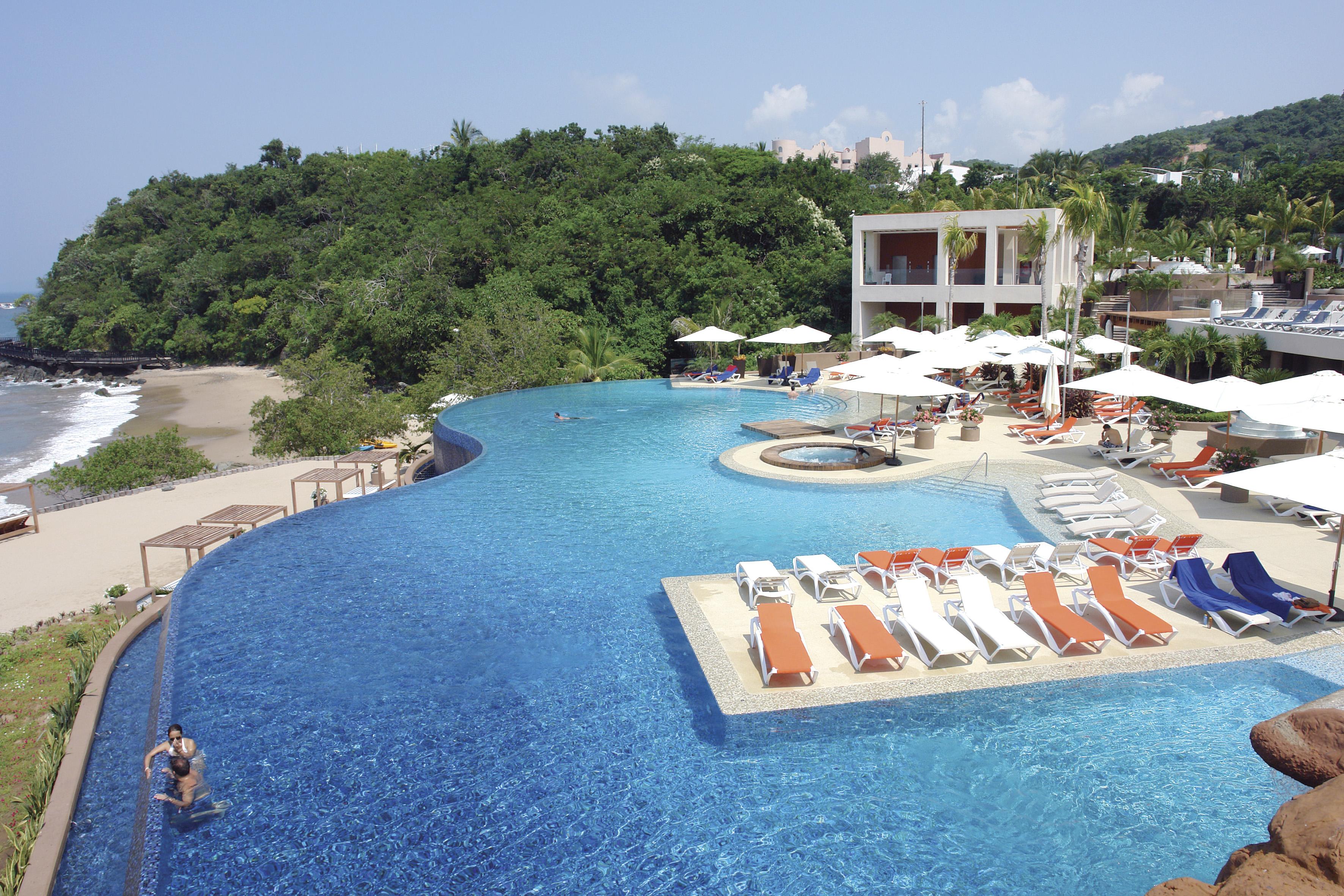 Azul Grand - & Convention Center Resort