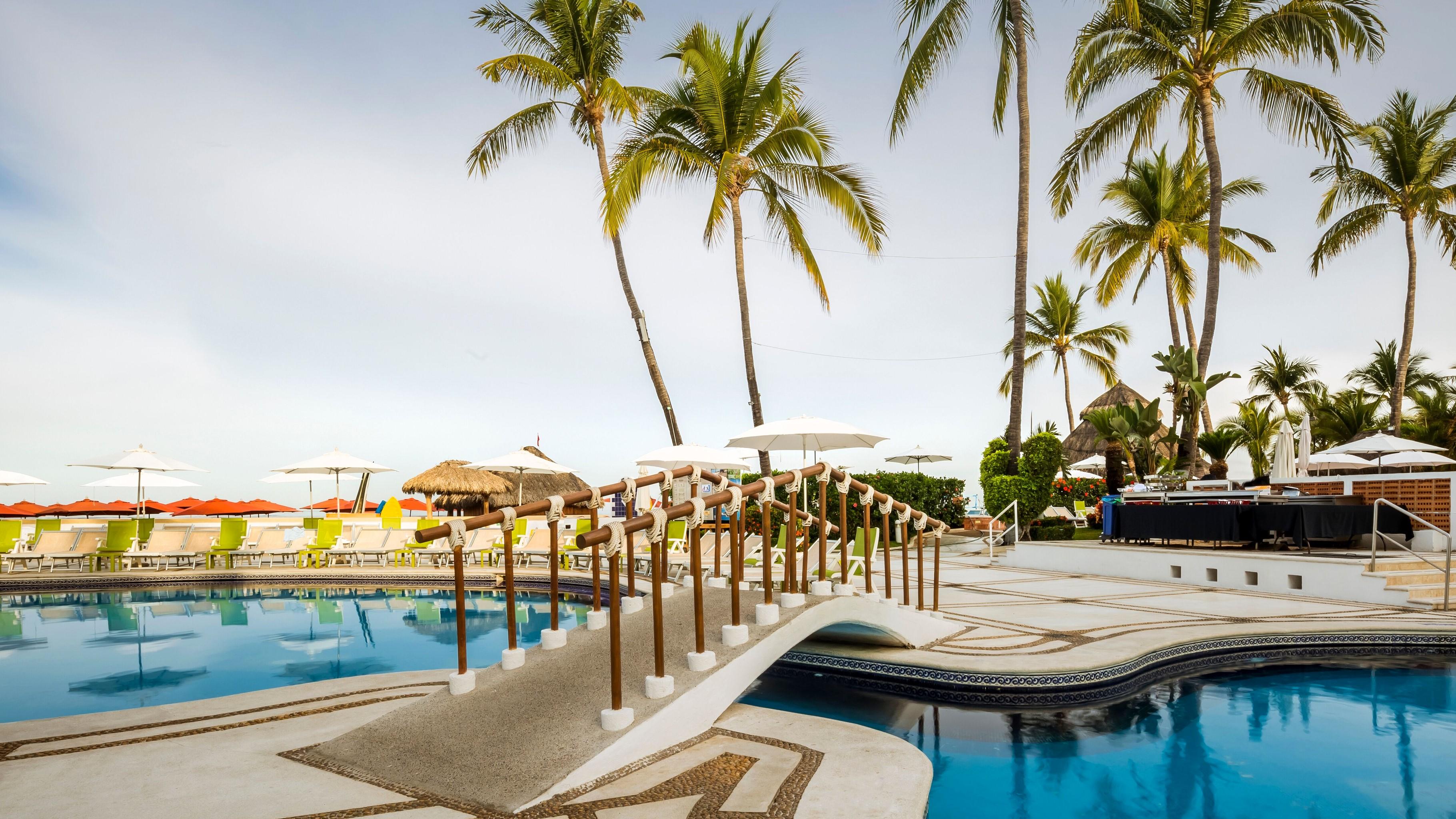Buenaventura Grand & Great Moments Resort 4*