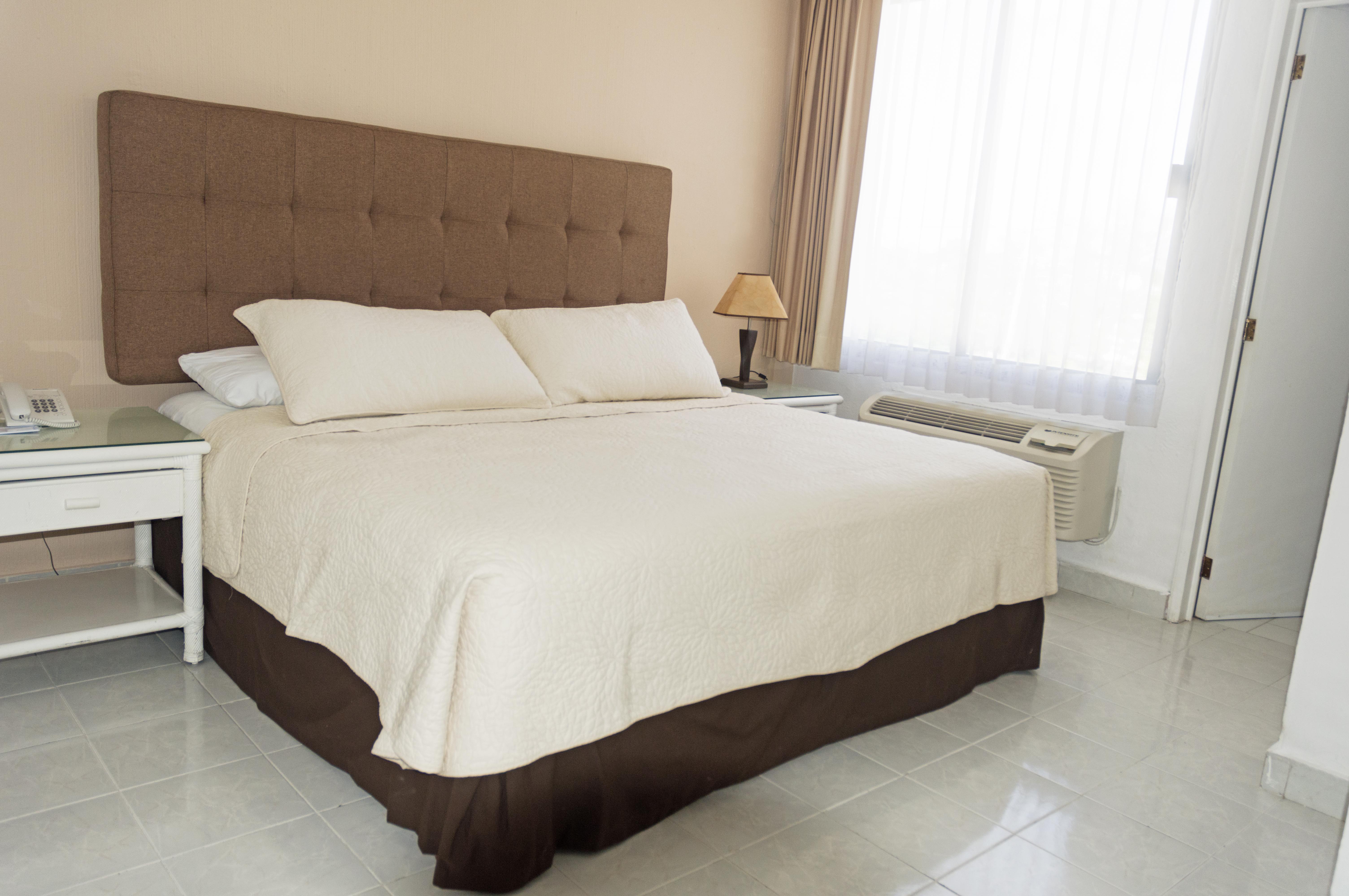 Hotel Del Paseo 4*