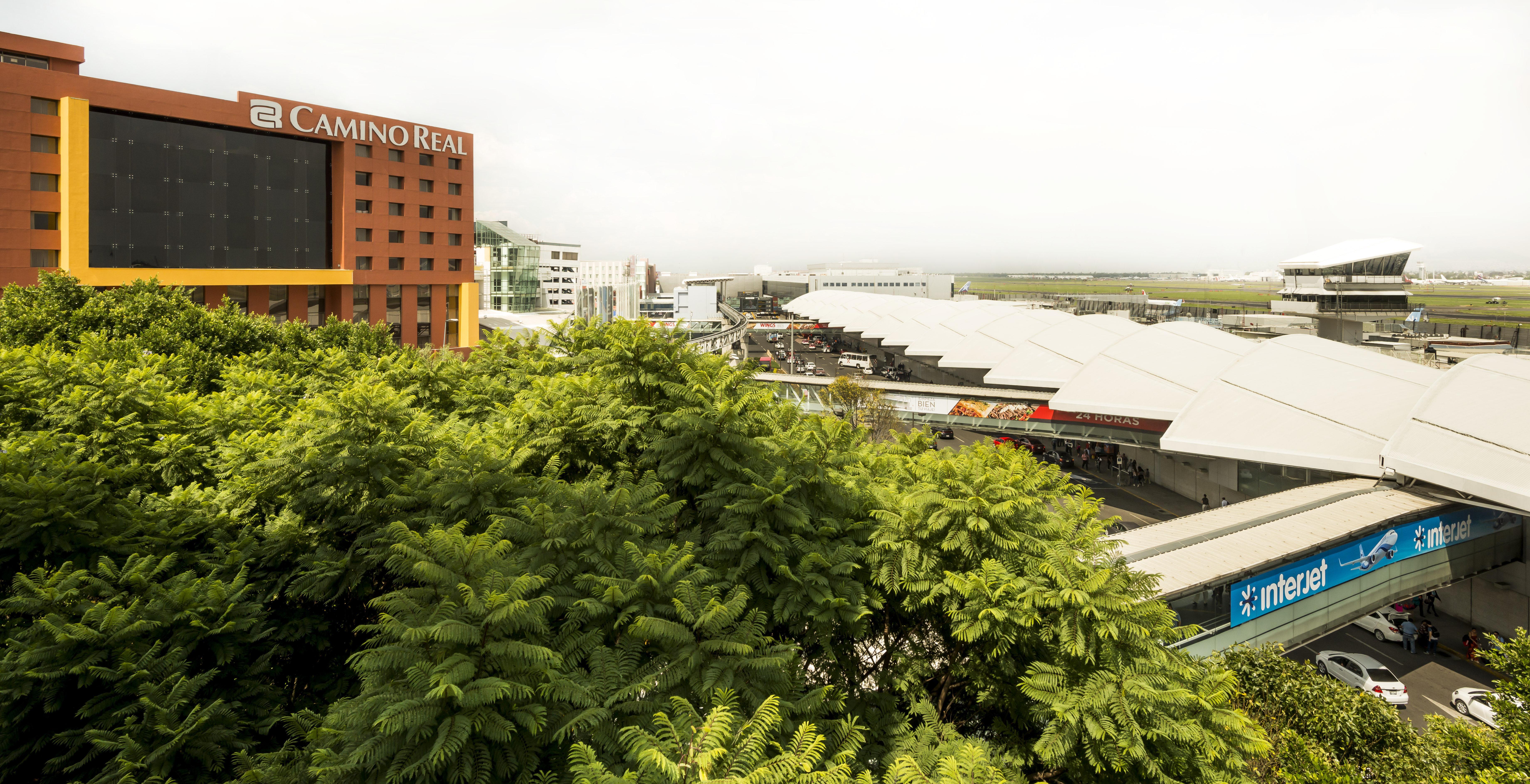Camino Real Aeropuerto Hotel