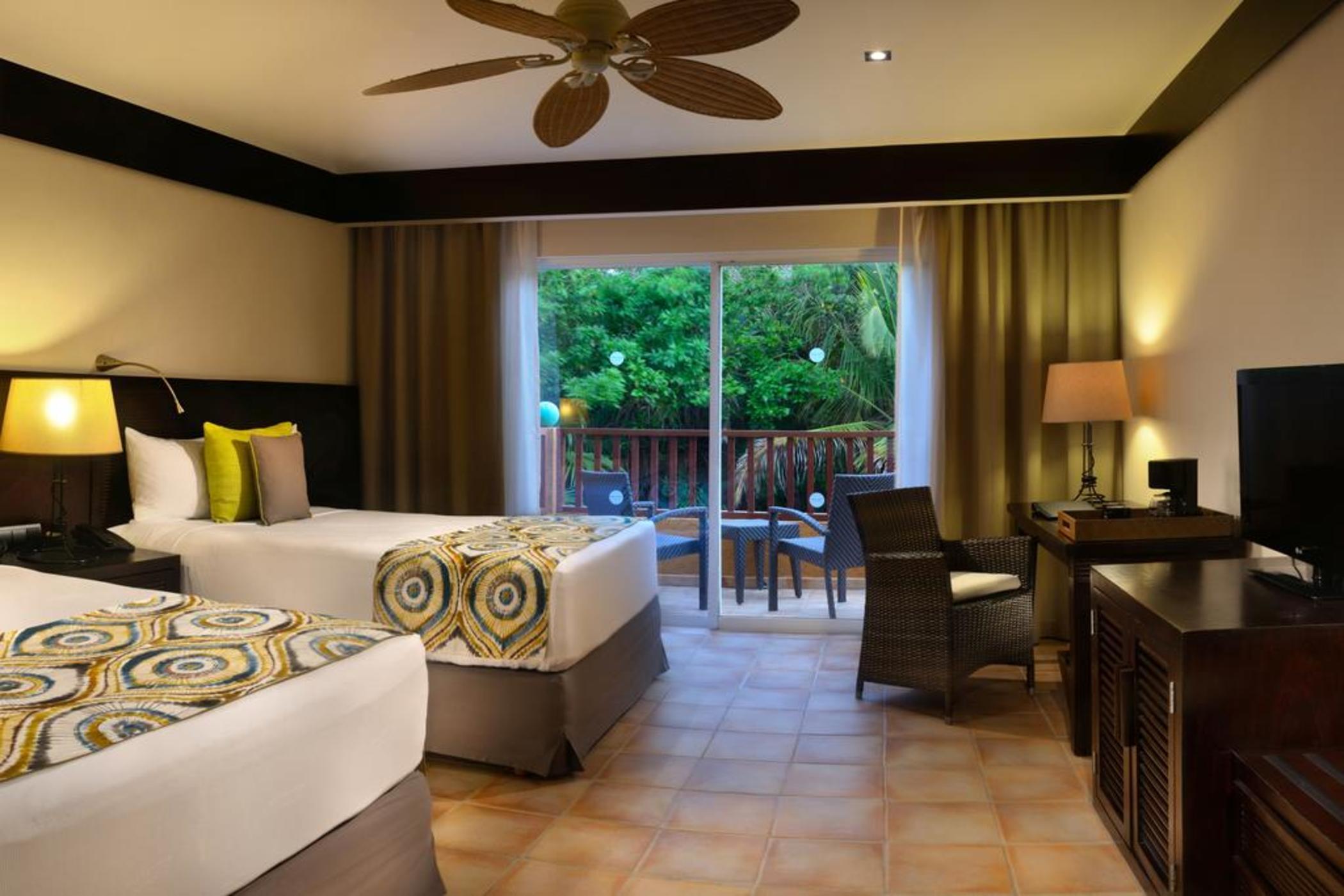 Resort Catalonia Playa Maroma 5*