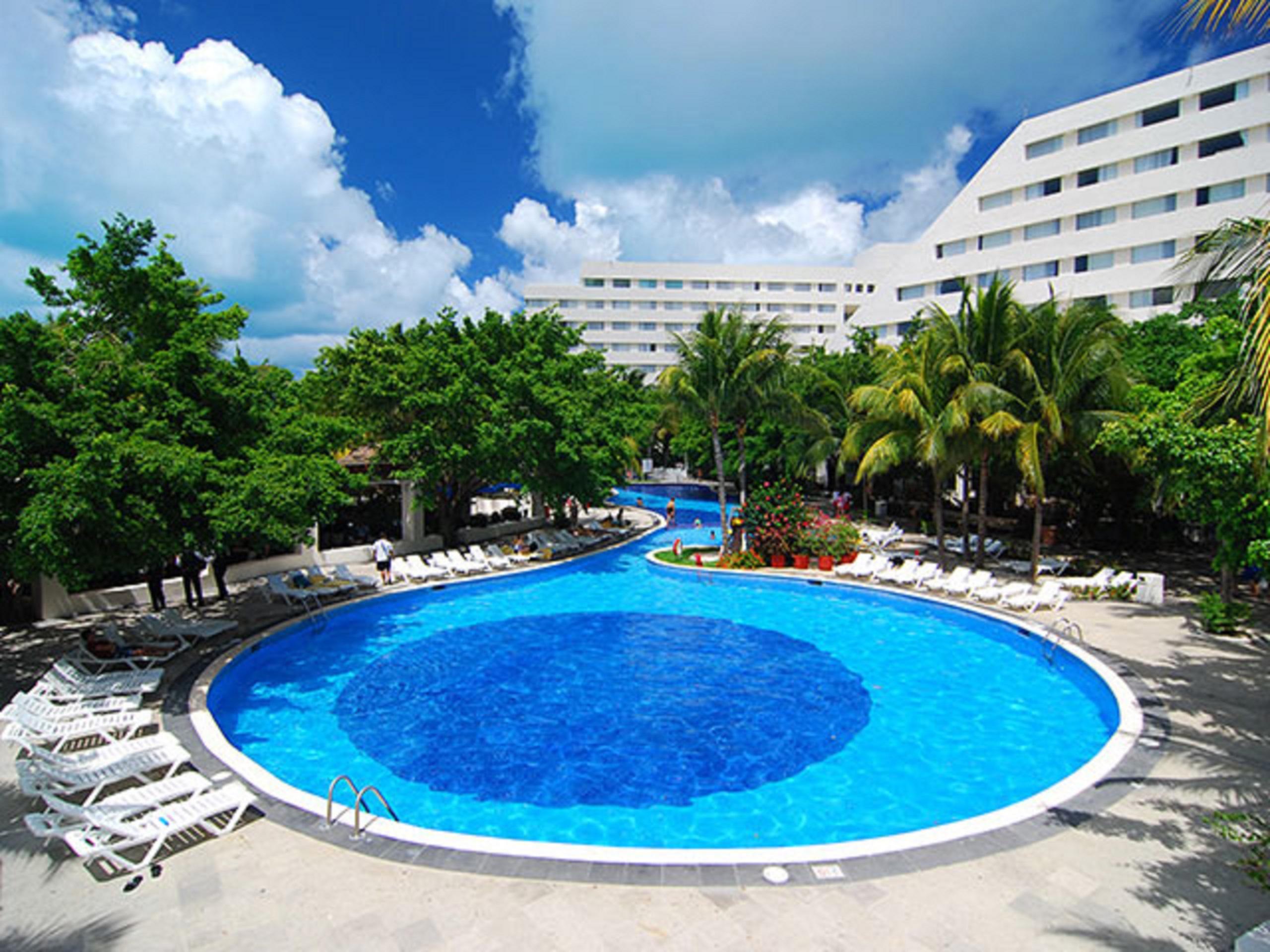 Oasis Palm 4* Cancun