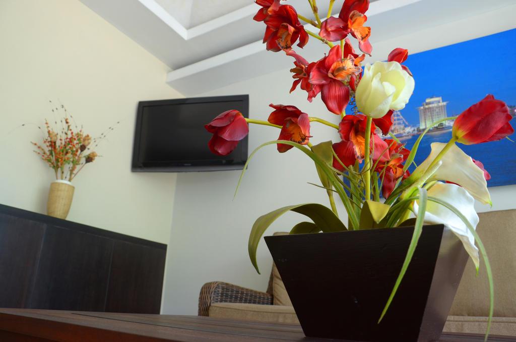 Hotel Delfines - A 2 Calles Del Acuario