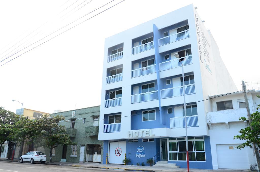 Delfines - A 2 Calles Del Acuario Hotel 3*