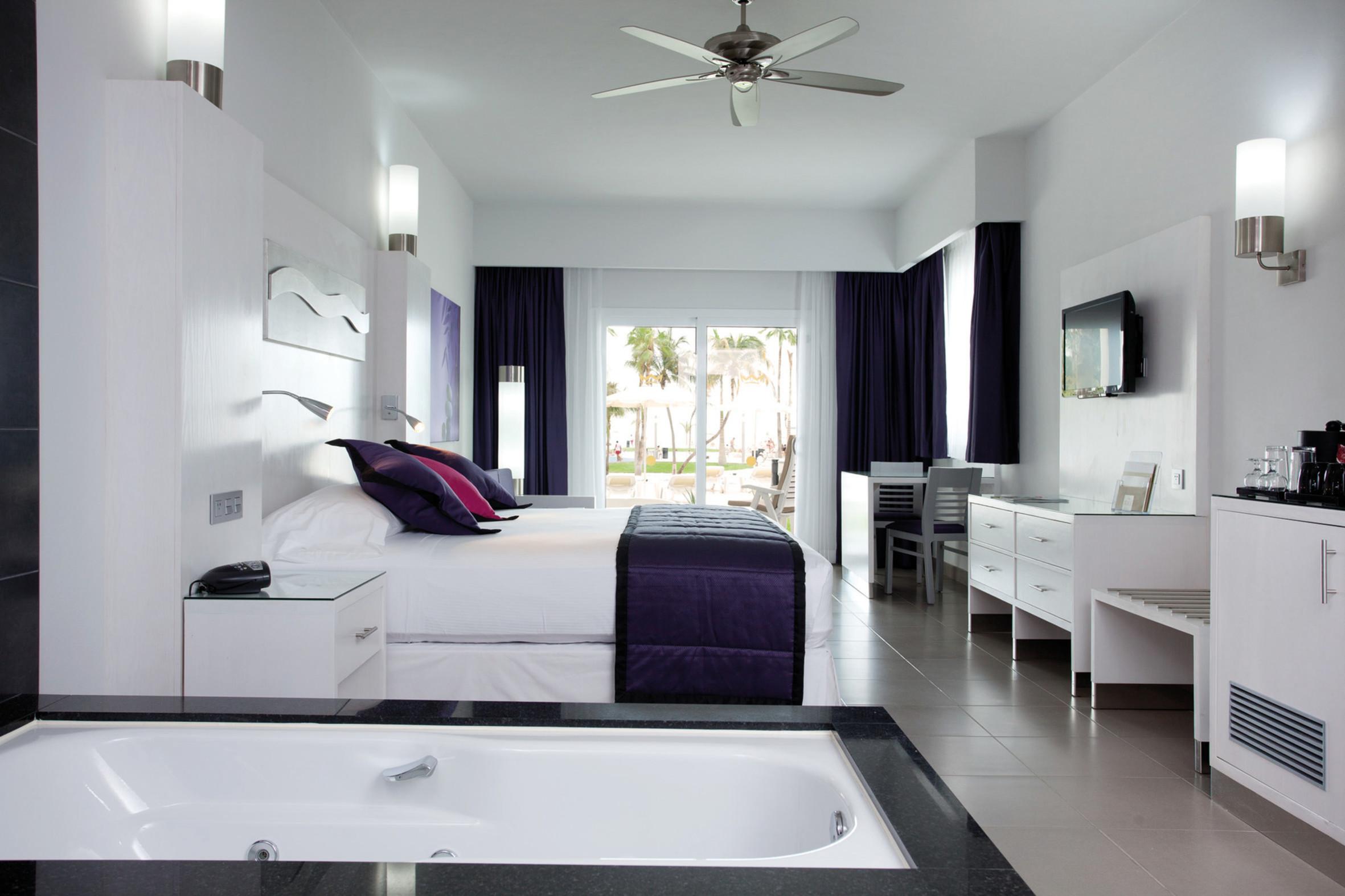 Riu Palace Peninsula Hotel Cancun
