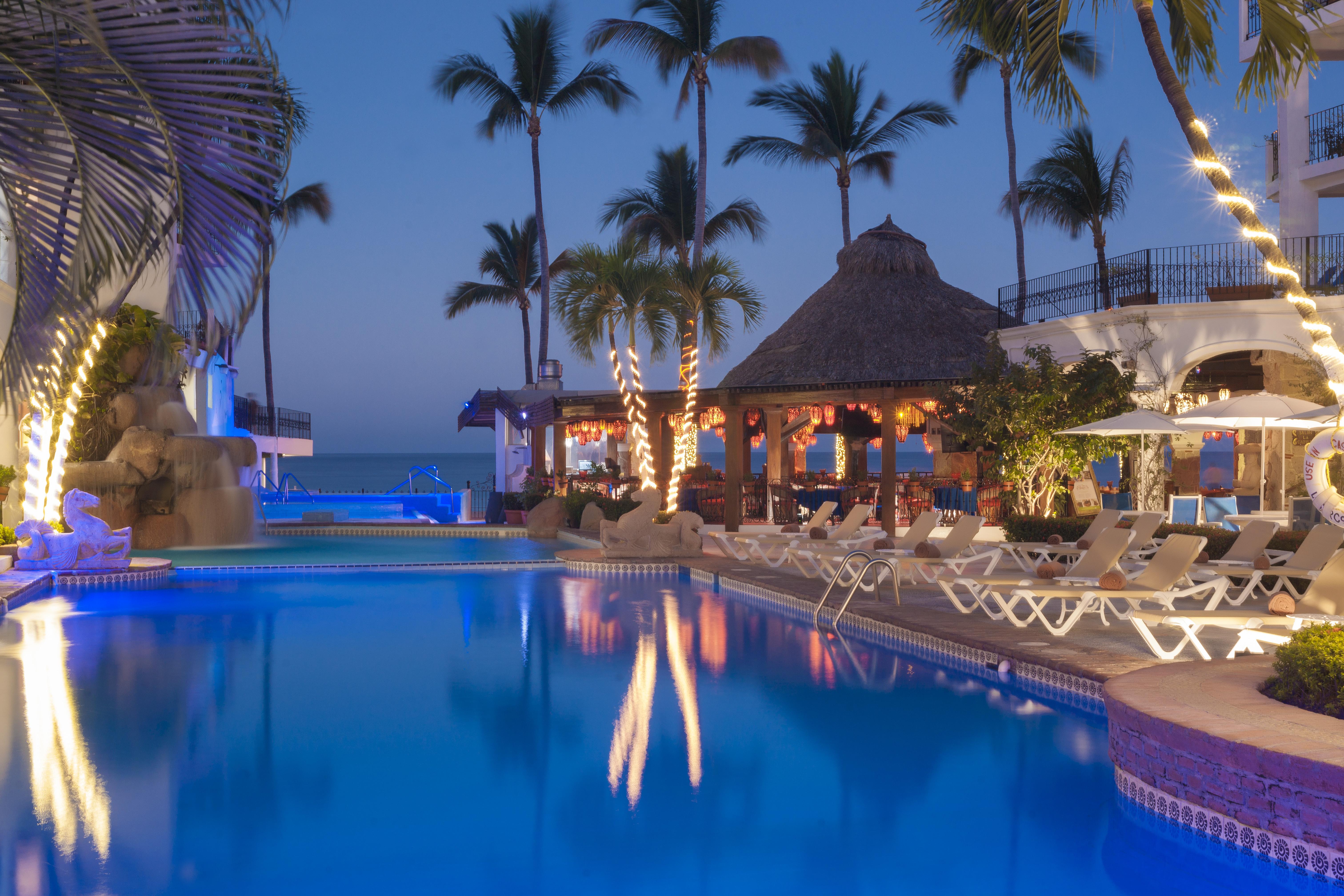 Playa Arcos & Hotel Puerto Vallarta