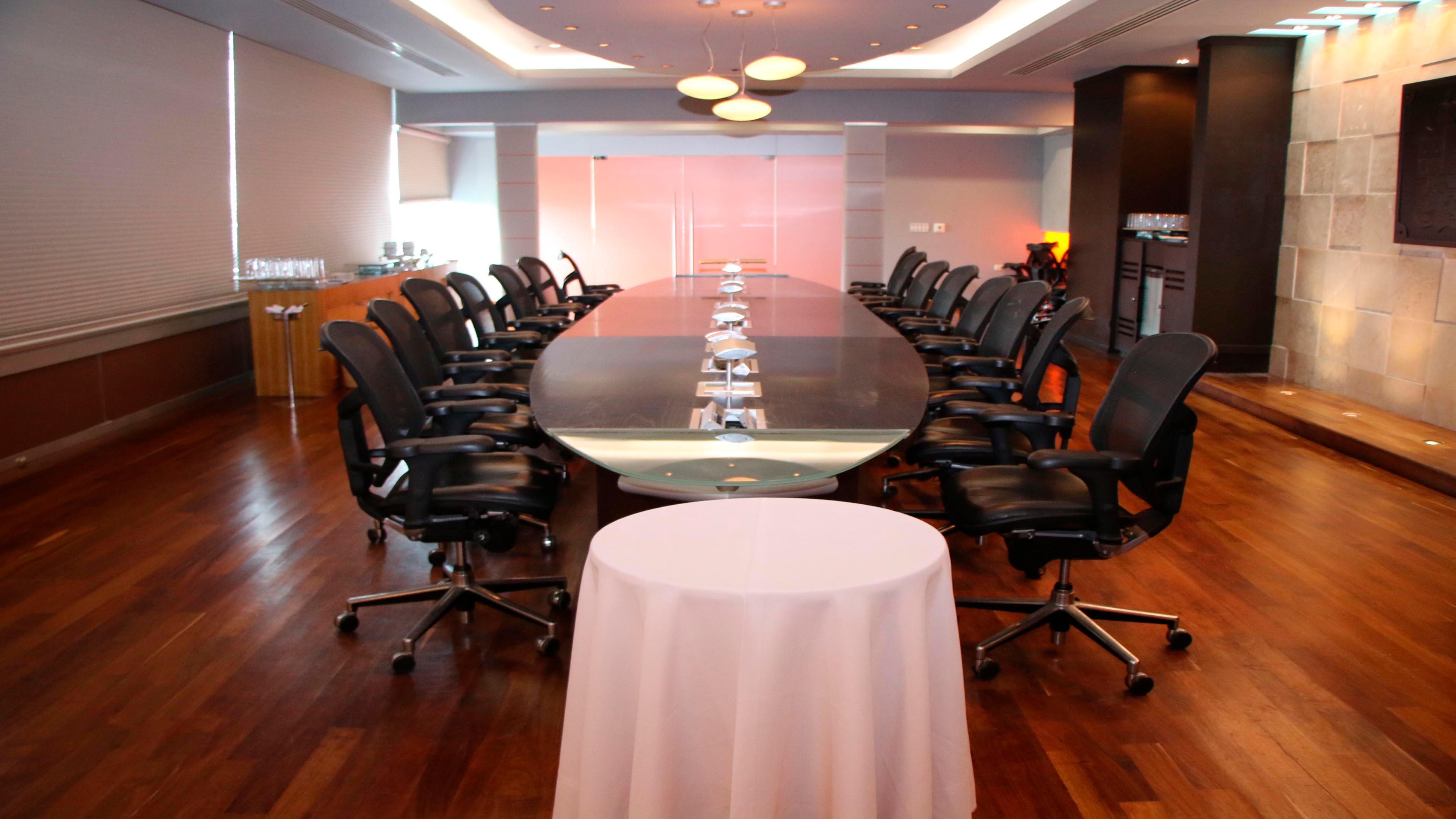 - Aeropuerto By Ihg 4*
