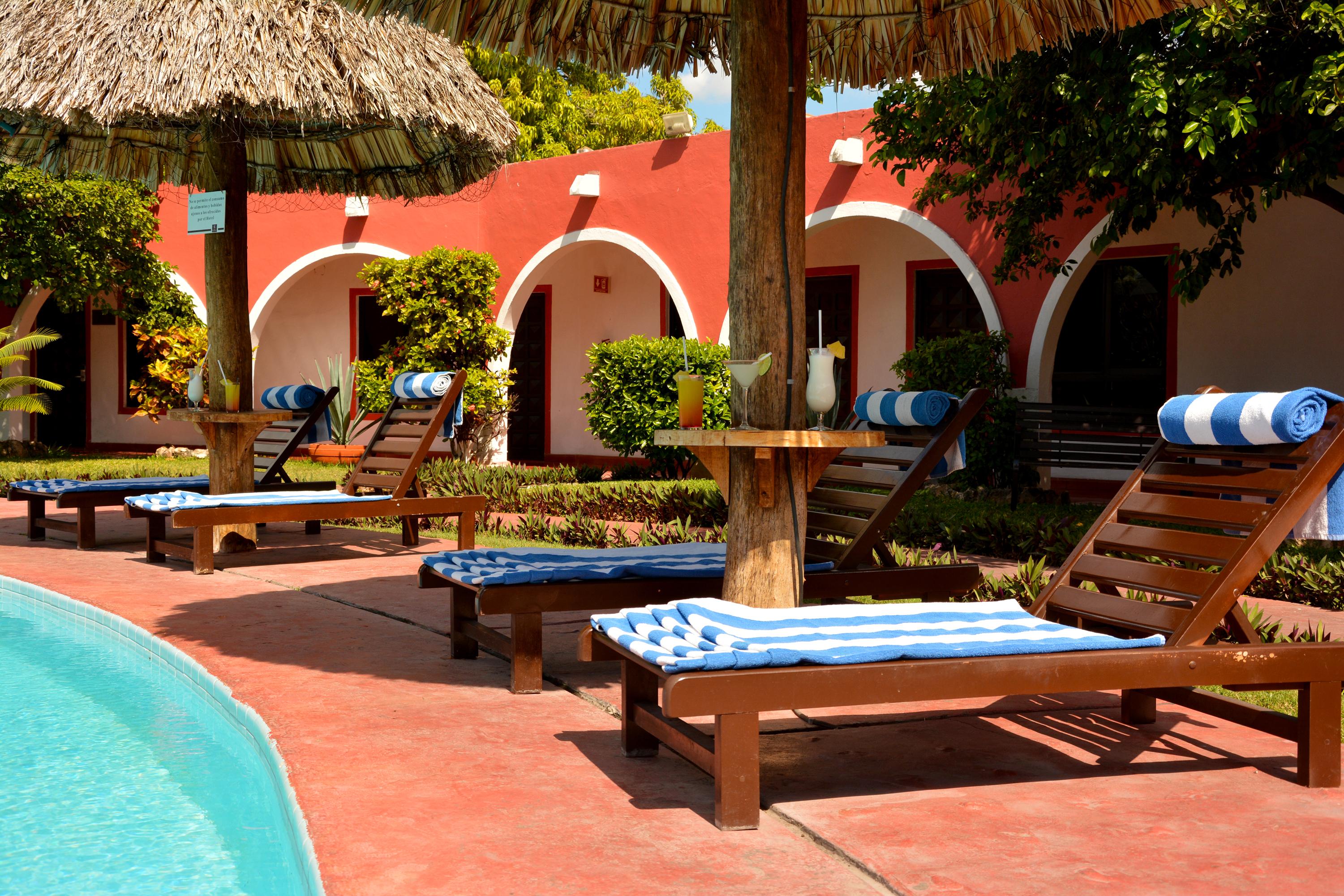 Hotel Hacienda Aeropuerto 4*