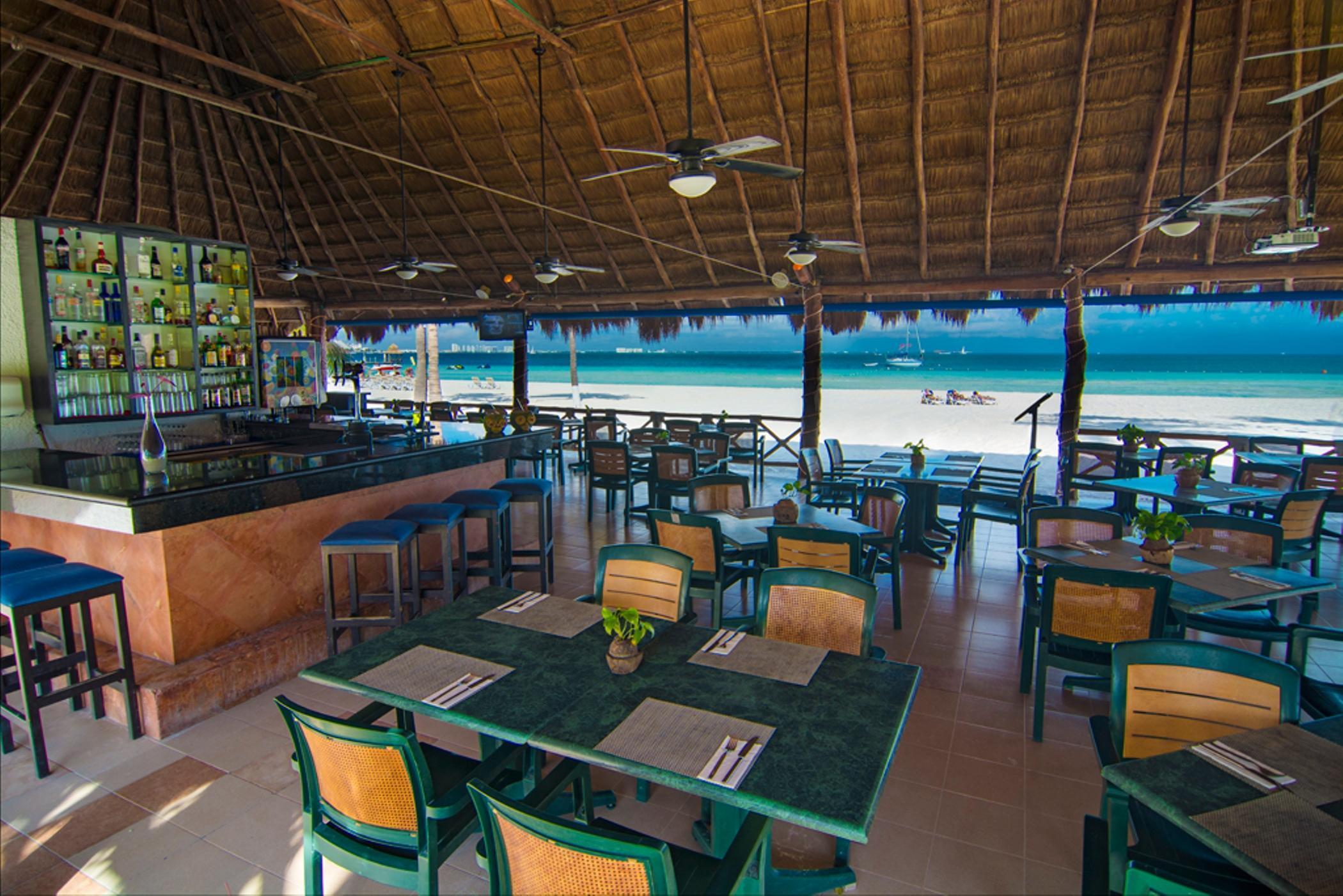 Beachscape Kin Ha & 4* Cancun