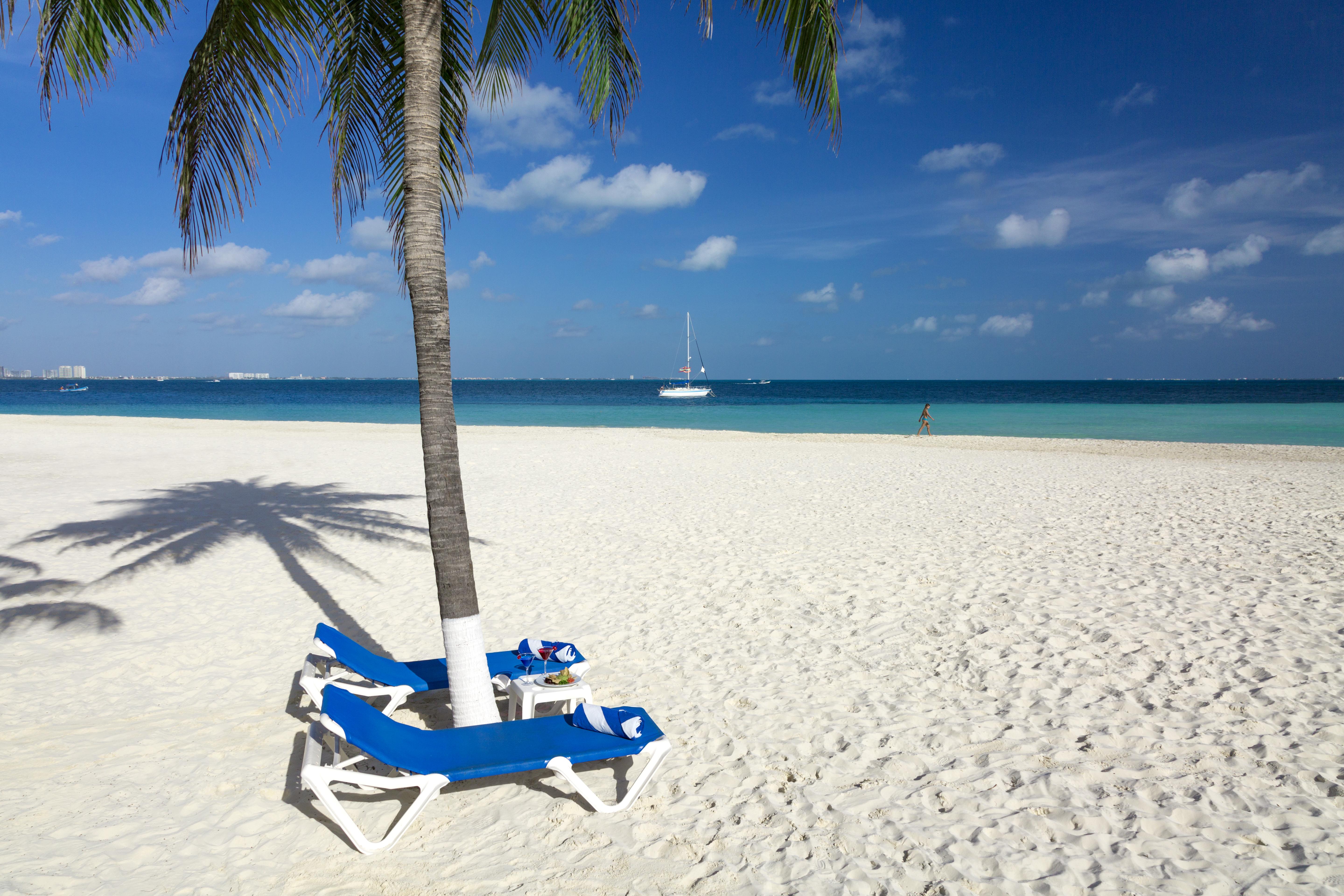 Beachscape Kin Ha & 4* Cancun