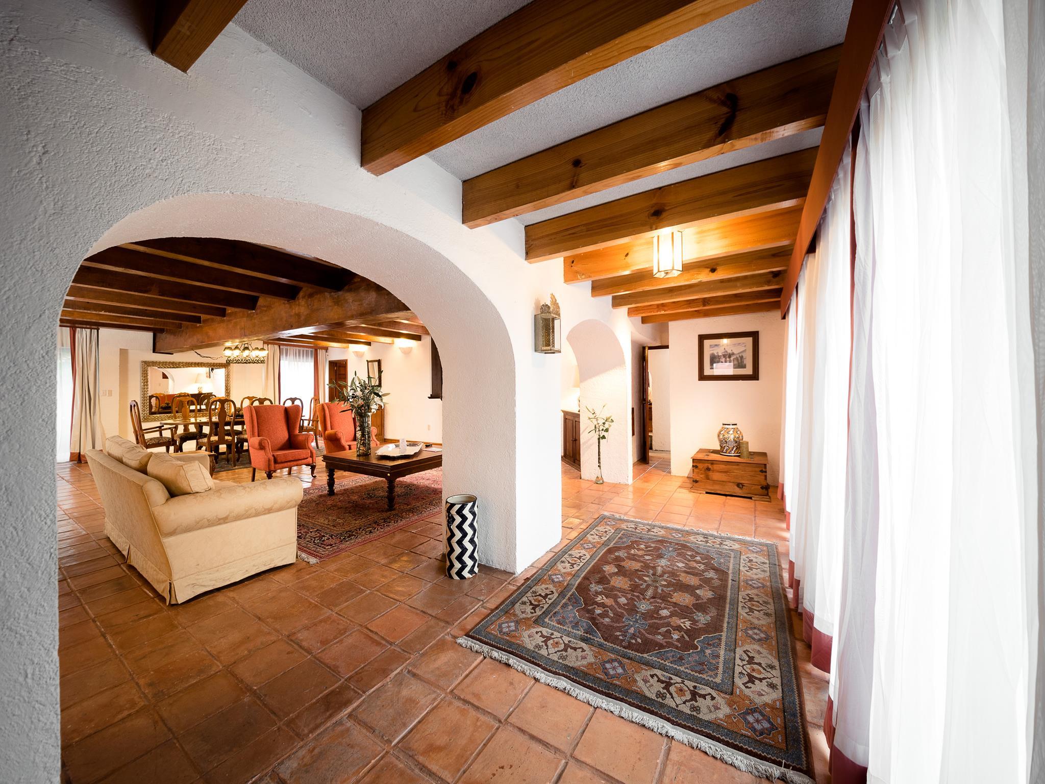 Hotel Mision