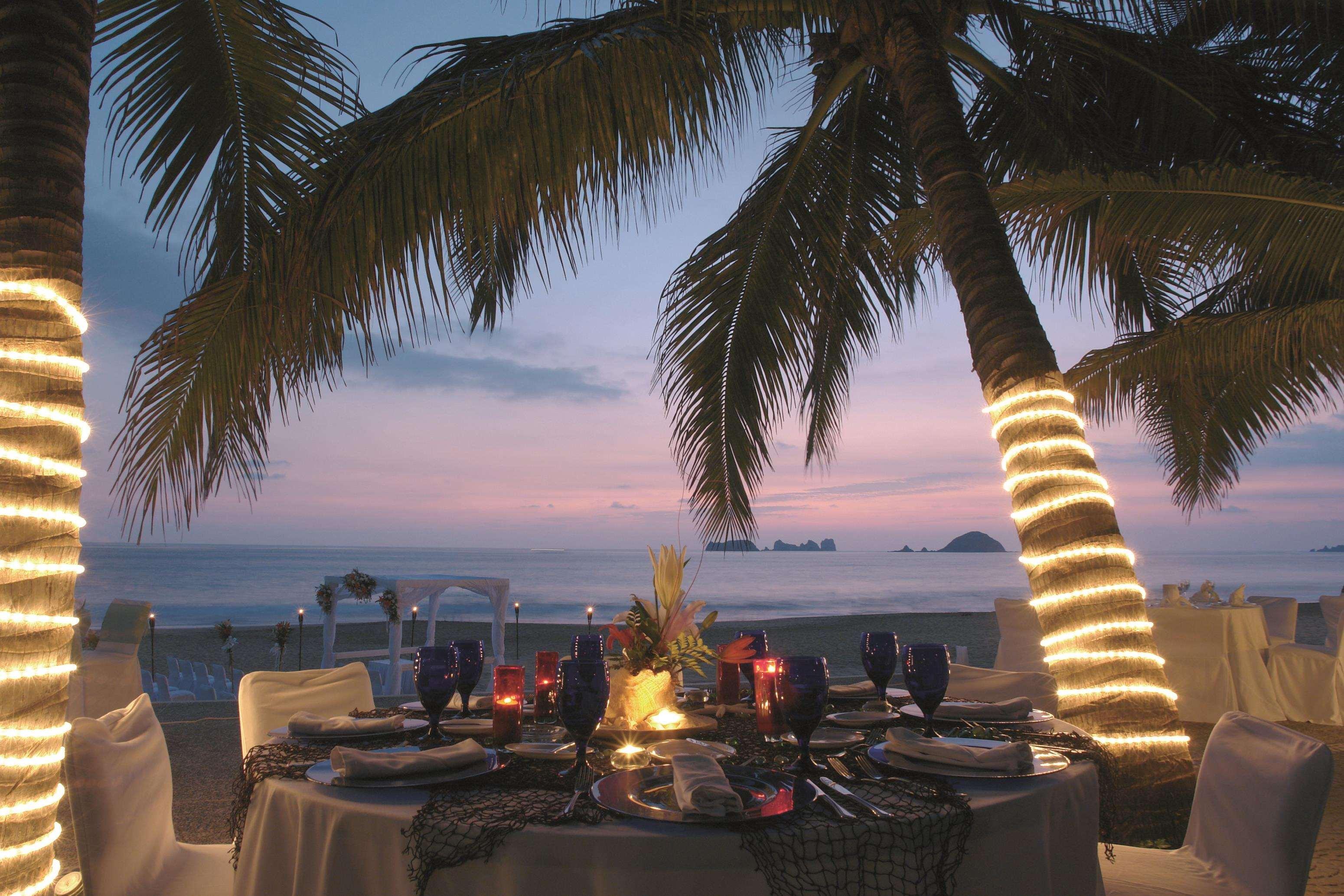 Emporio Ixtapa Hotel