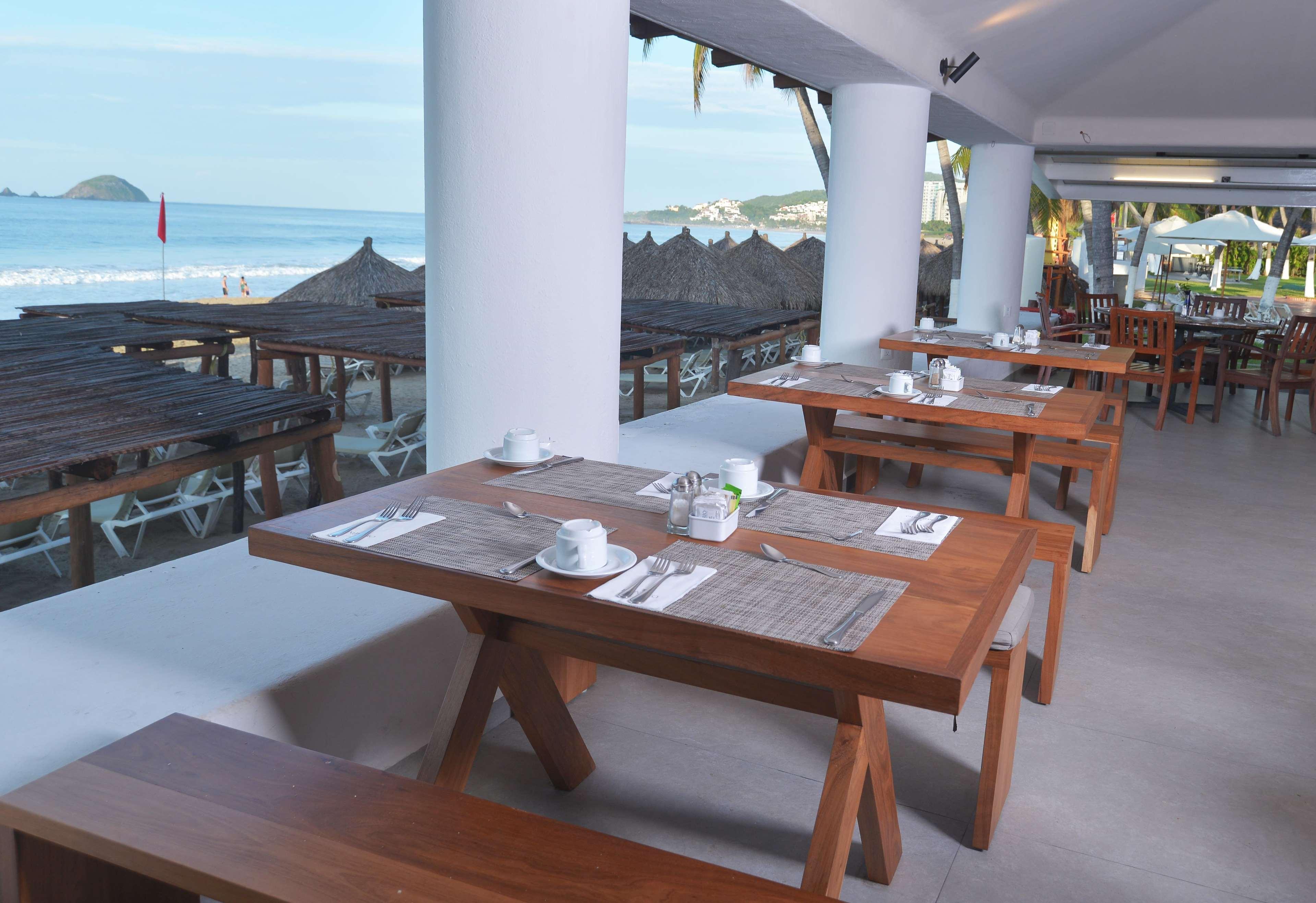 Emporio Ixtapa 5*