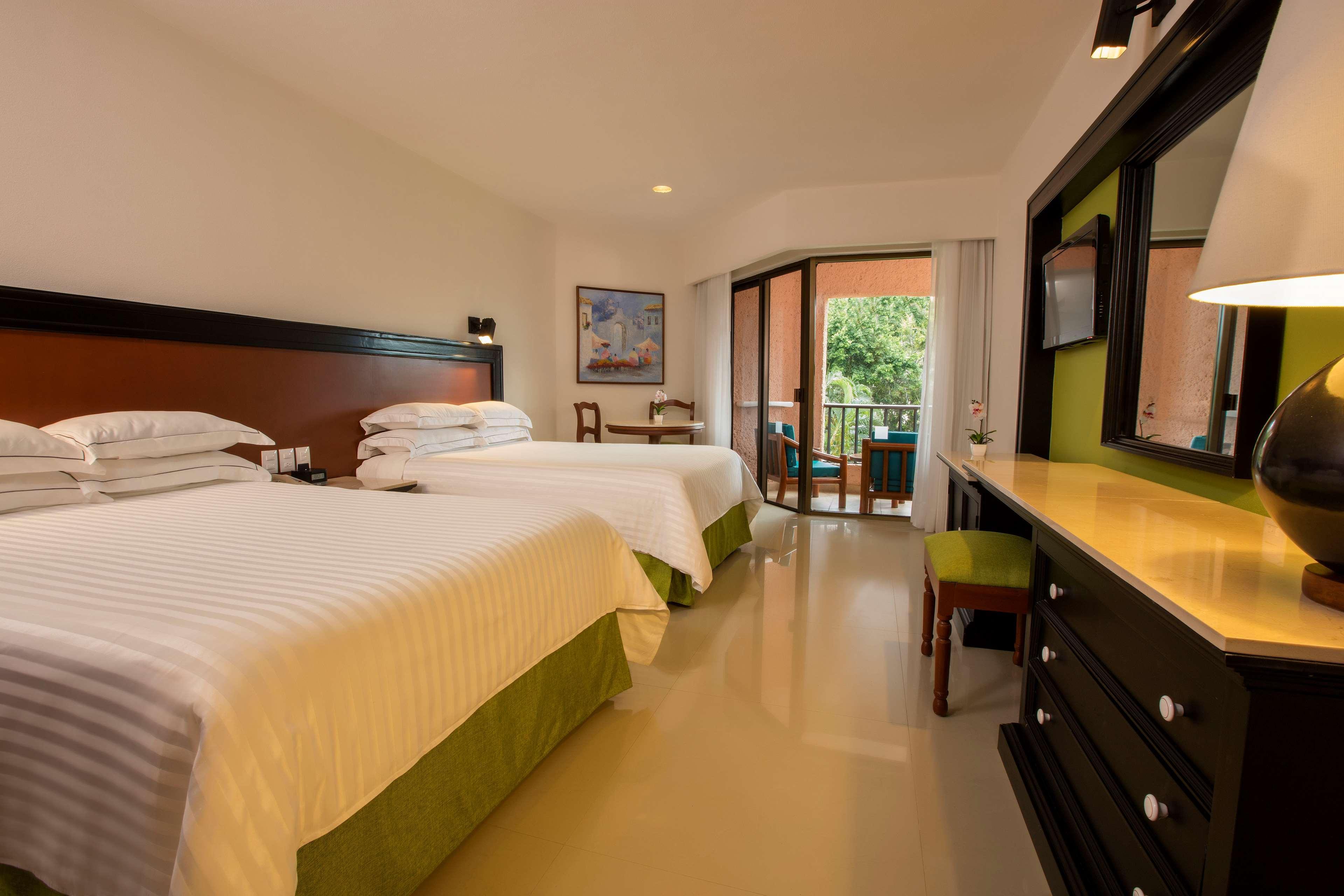 Barcelo Huatulco Resort 5*