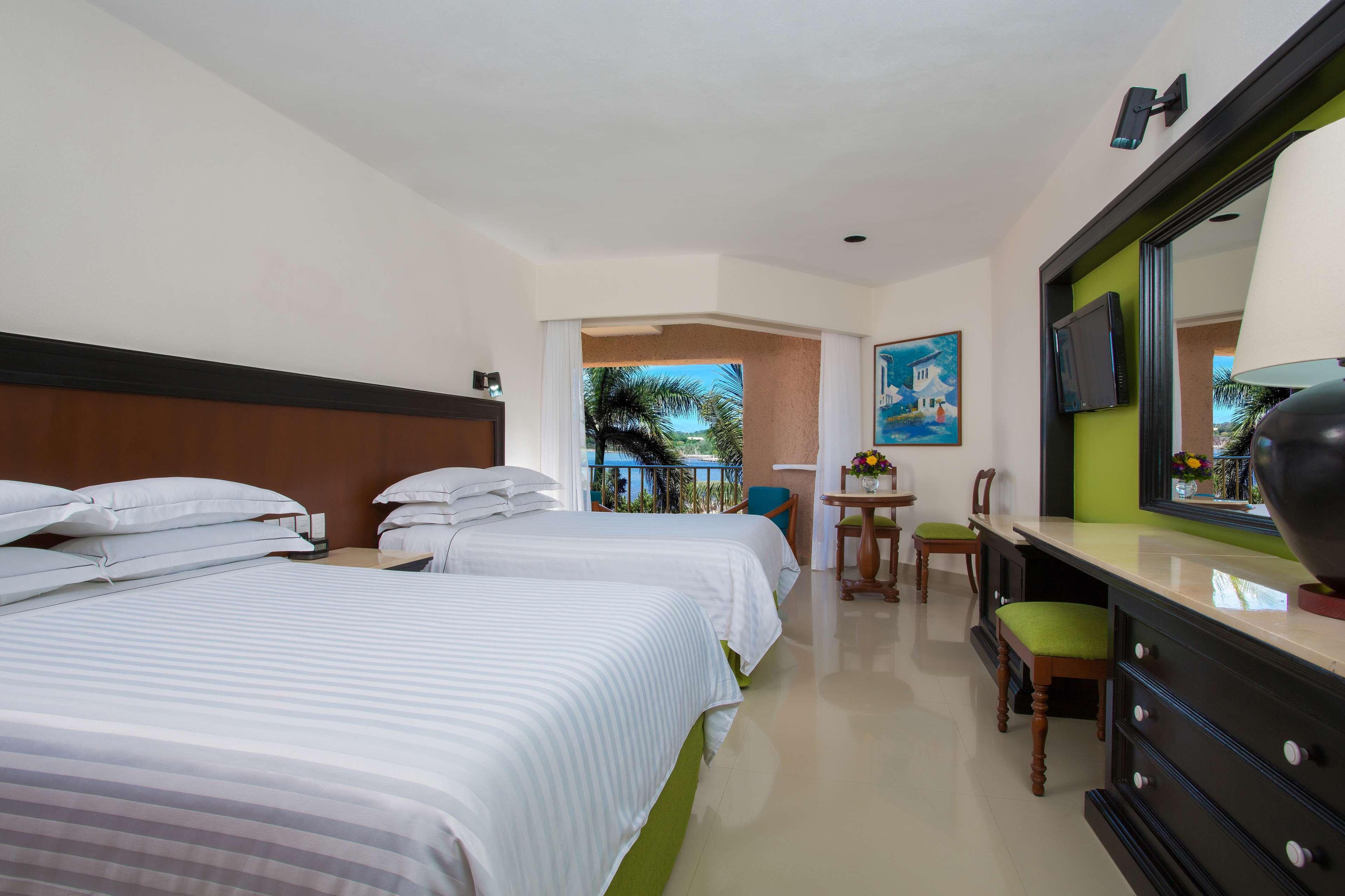 Barcelo Huatulco Tangolunda