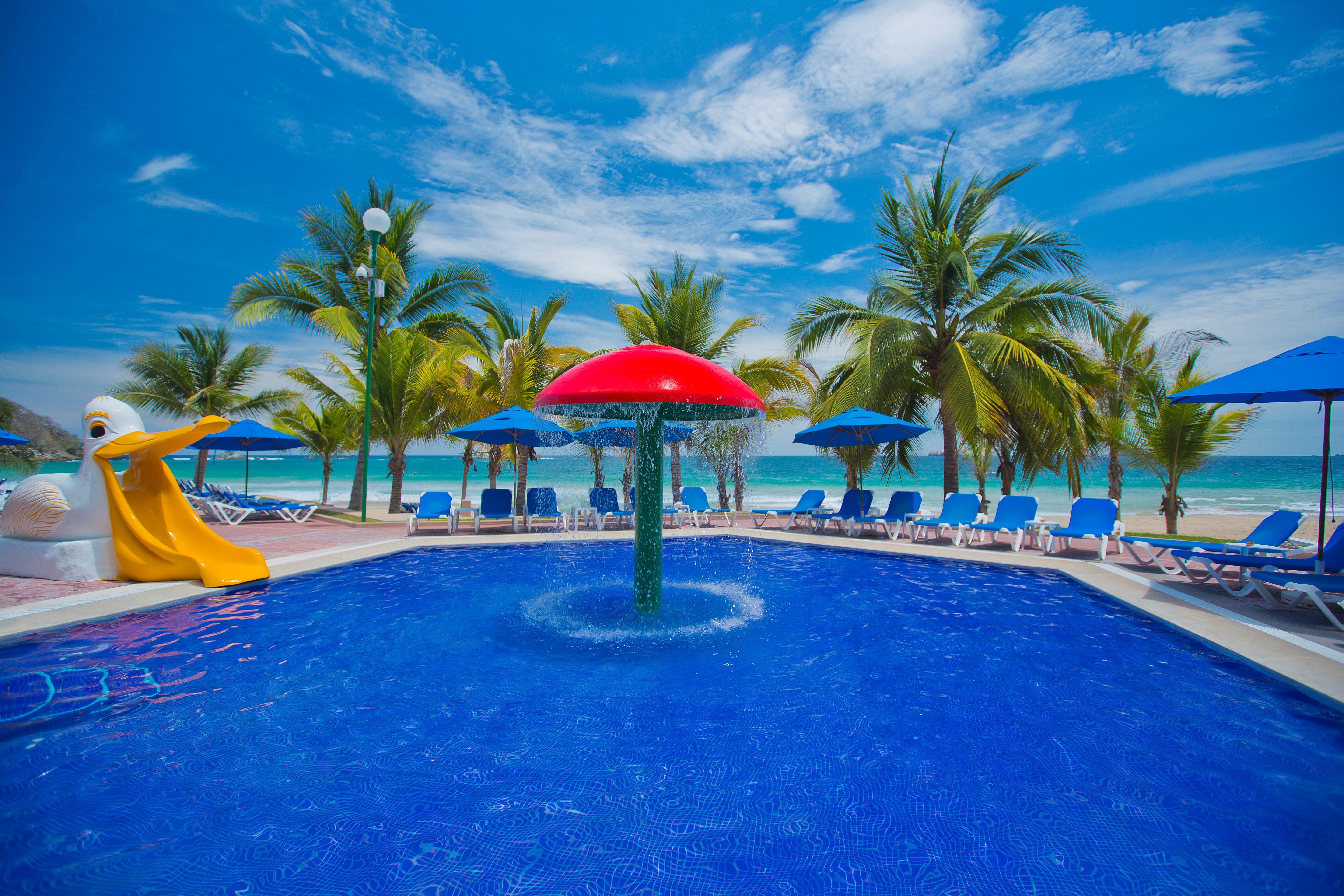 Resort Barcelo Ixtapa 5*