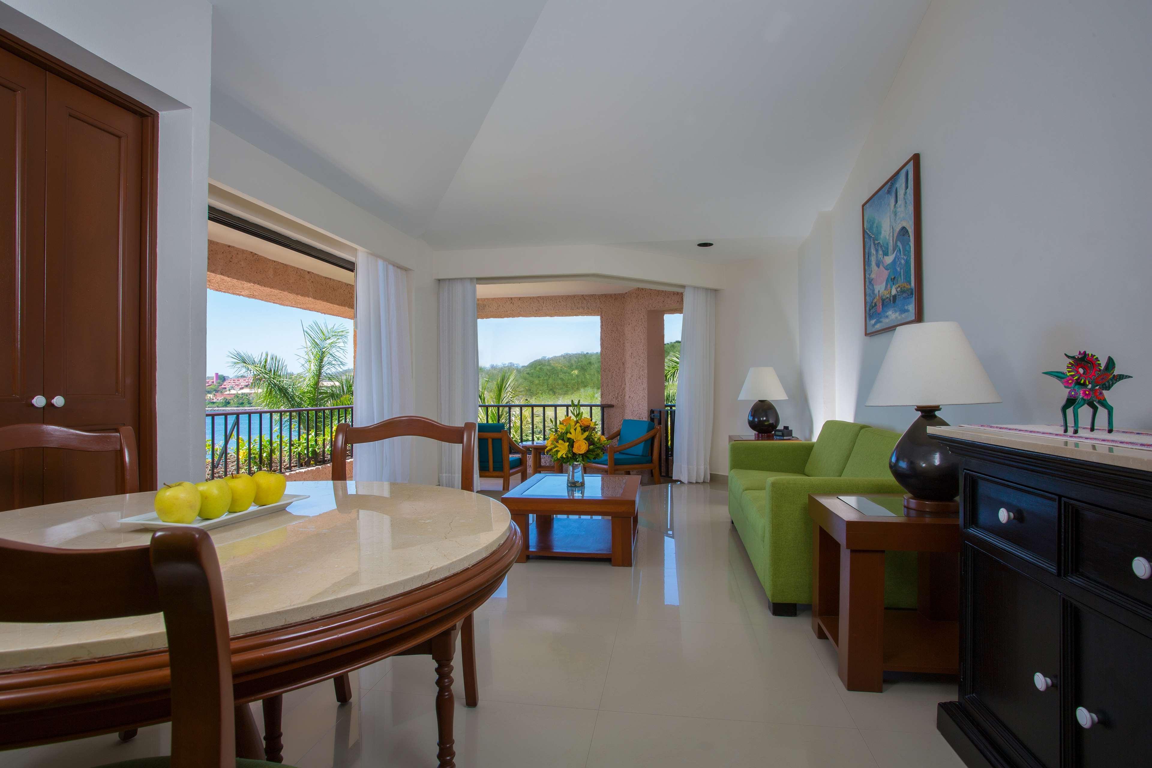 Barcelo Huatulco Resort 5*