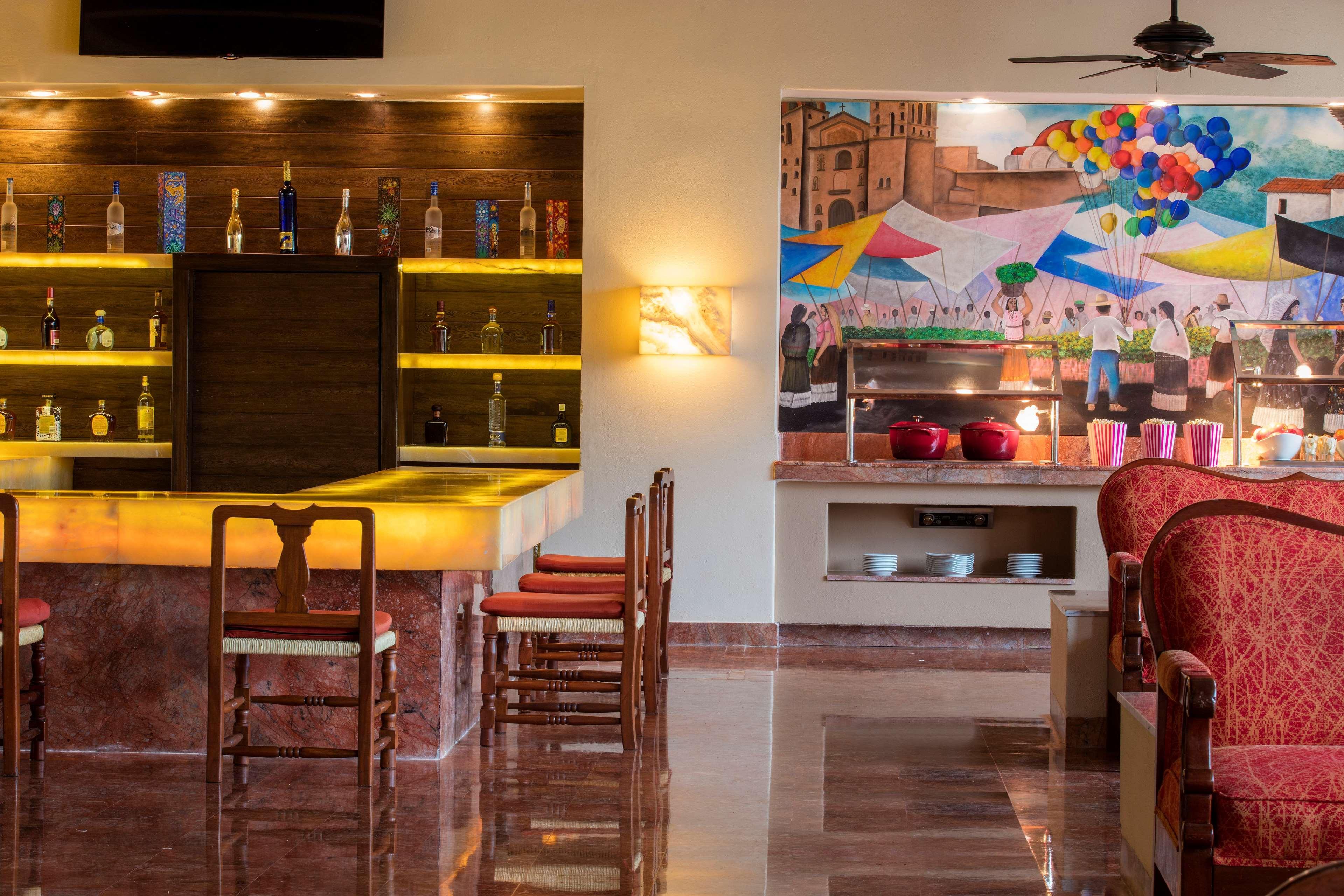 Barcelo Huatulco Resort