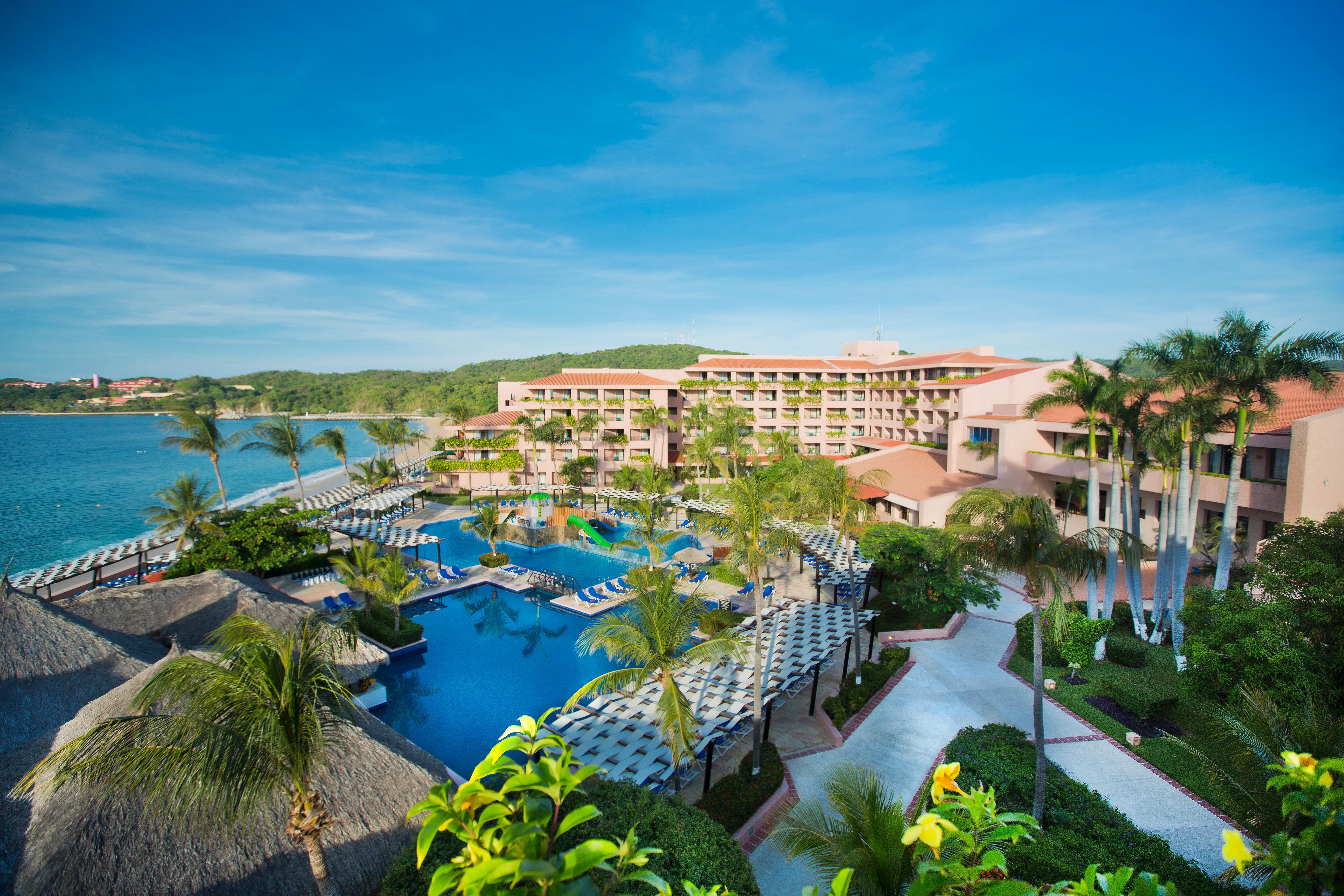 Barcelo Huatulco Resort 5*
