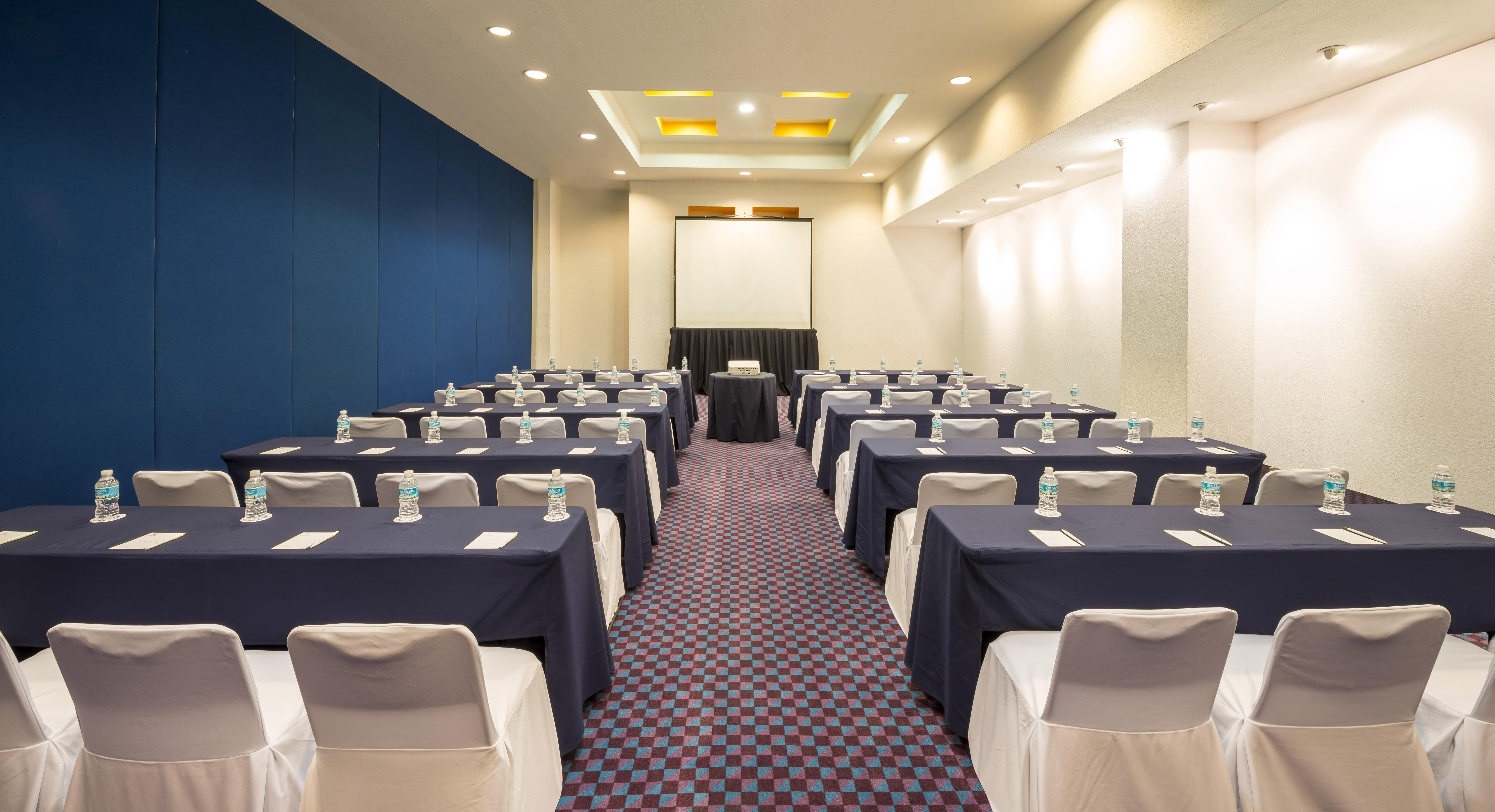 Camino Real Hotel