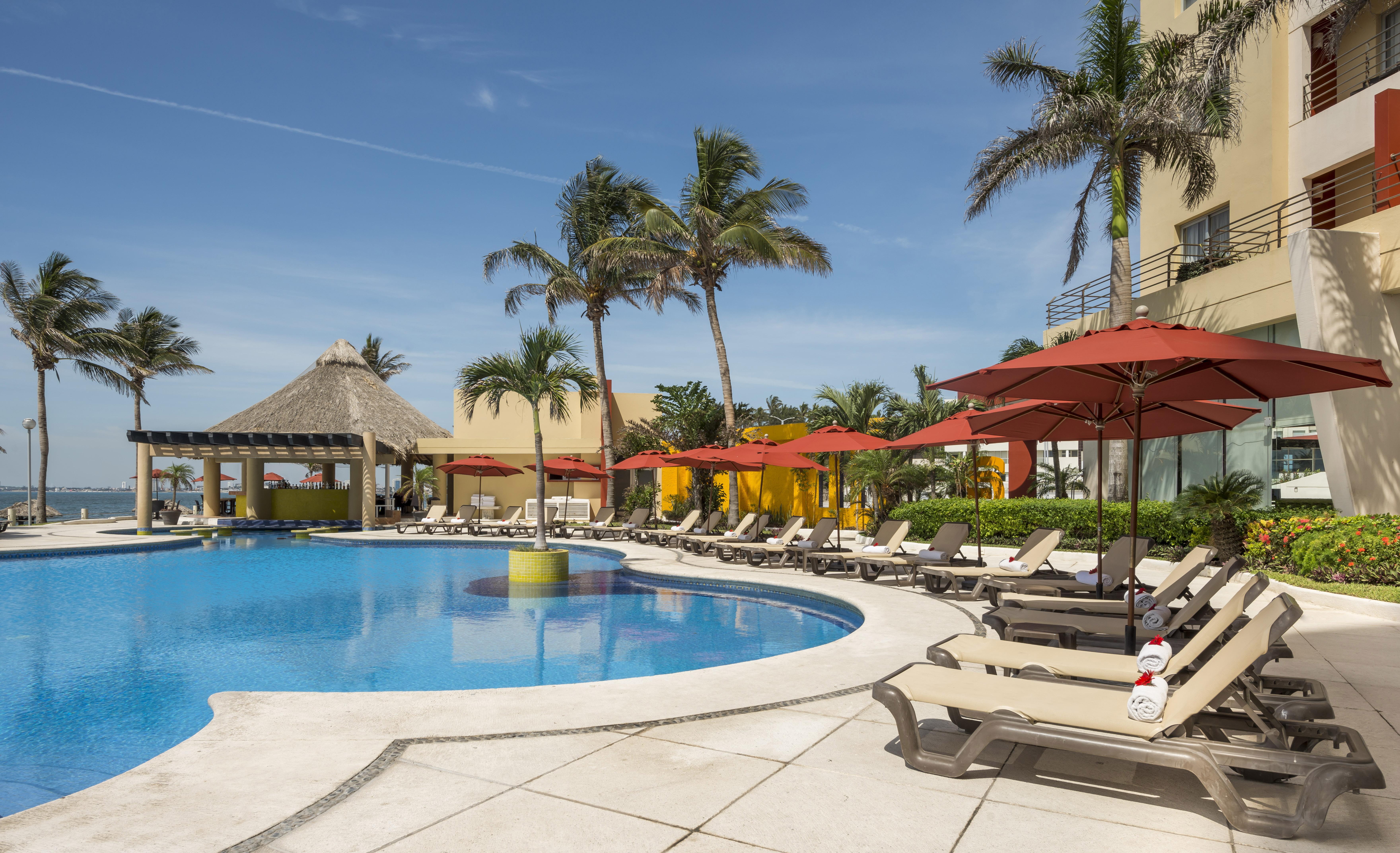 Hotel Camino Real 5*