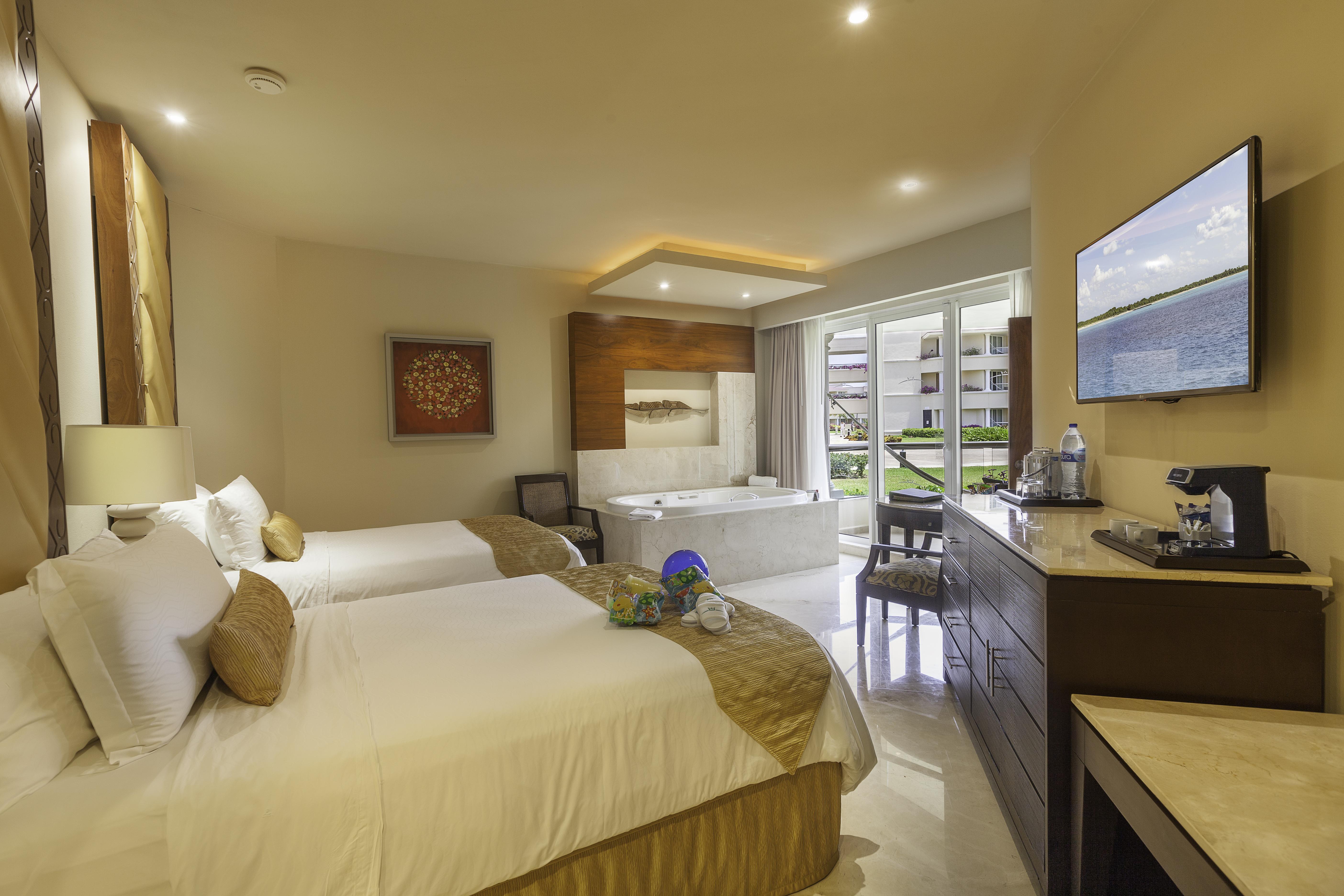 Moon Palace Resort