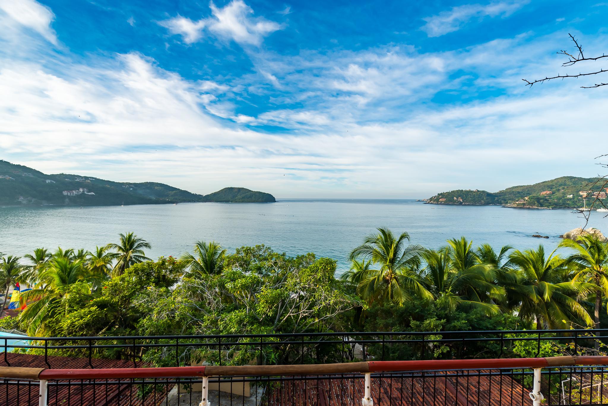 Catalina Resort Zihuatanejo