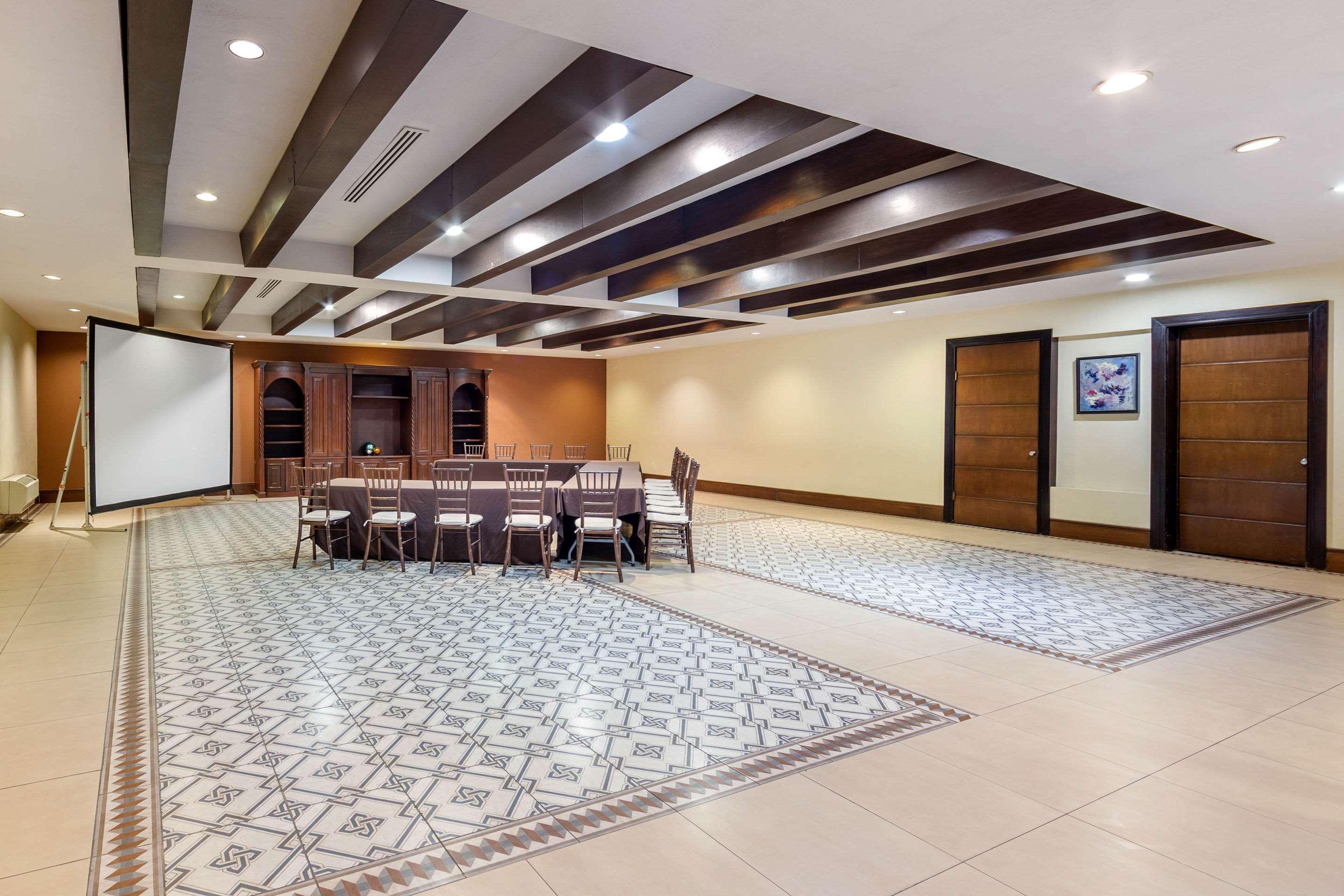 Hotel Quality & Eurotel Saltillo
