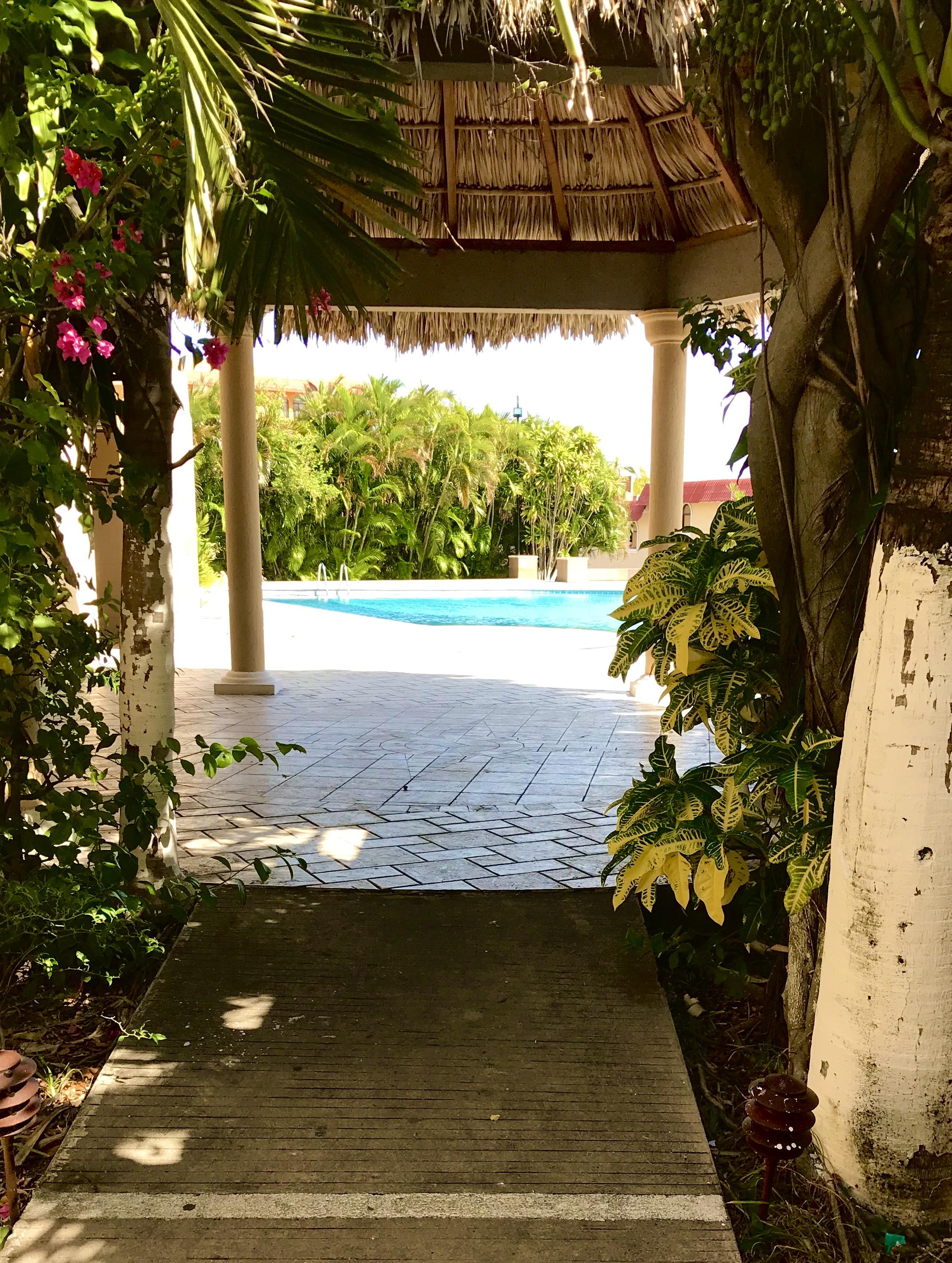 Dali Hotel 4*