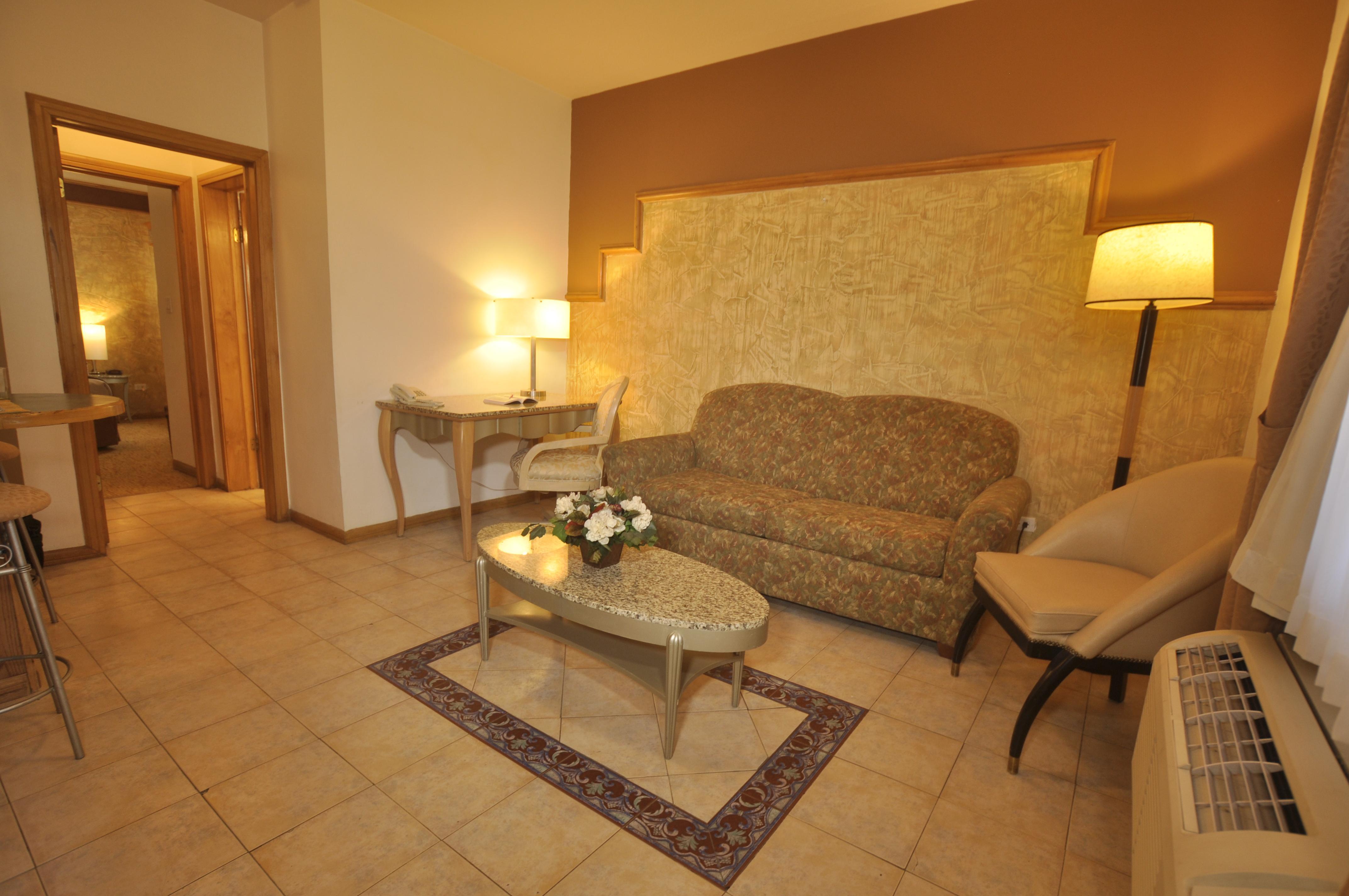 Hotel Business & Maria Bonita 4*