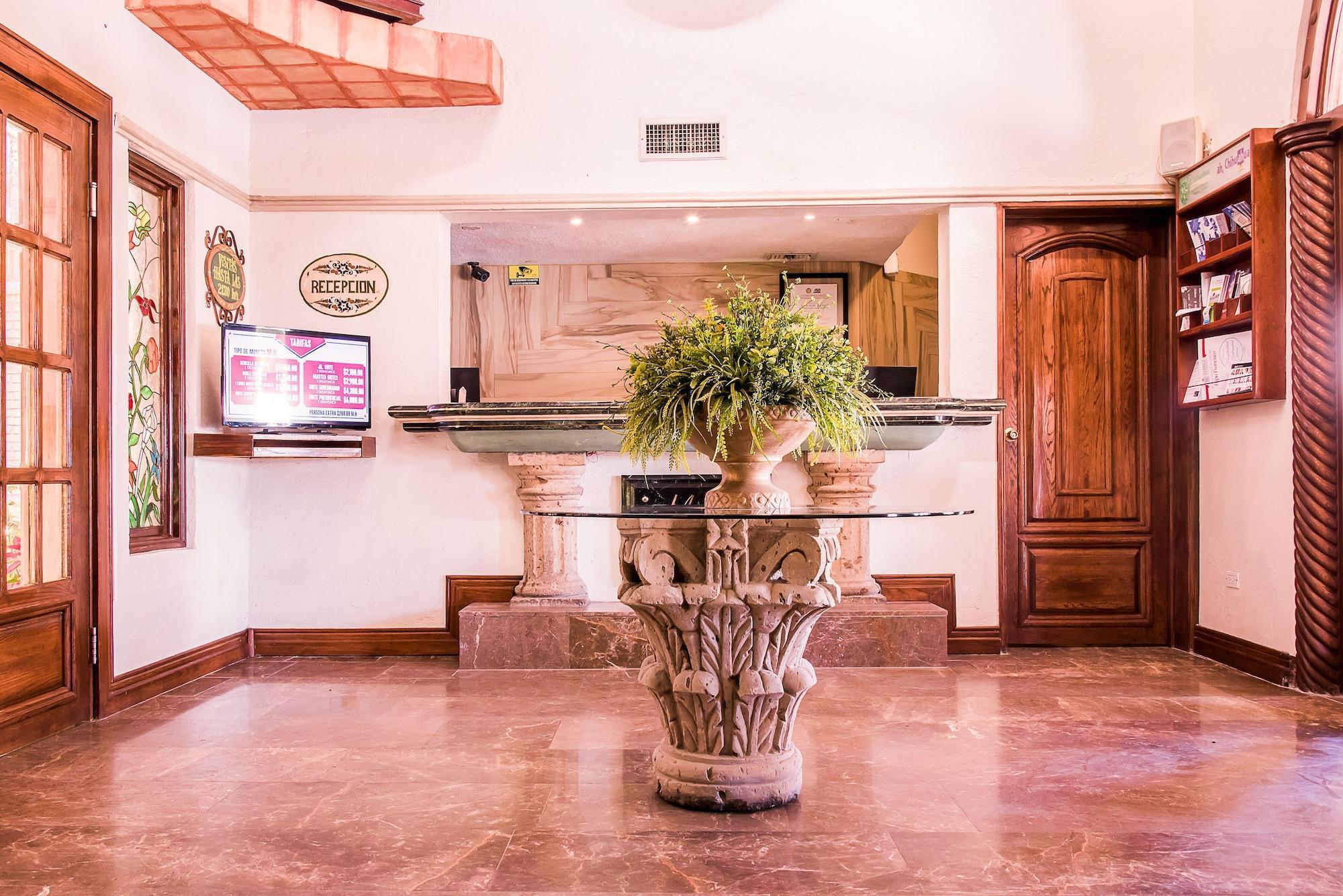 Hotel Business & Maria Bonita